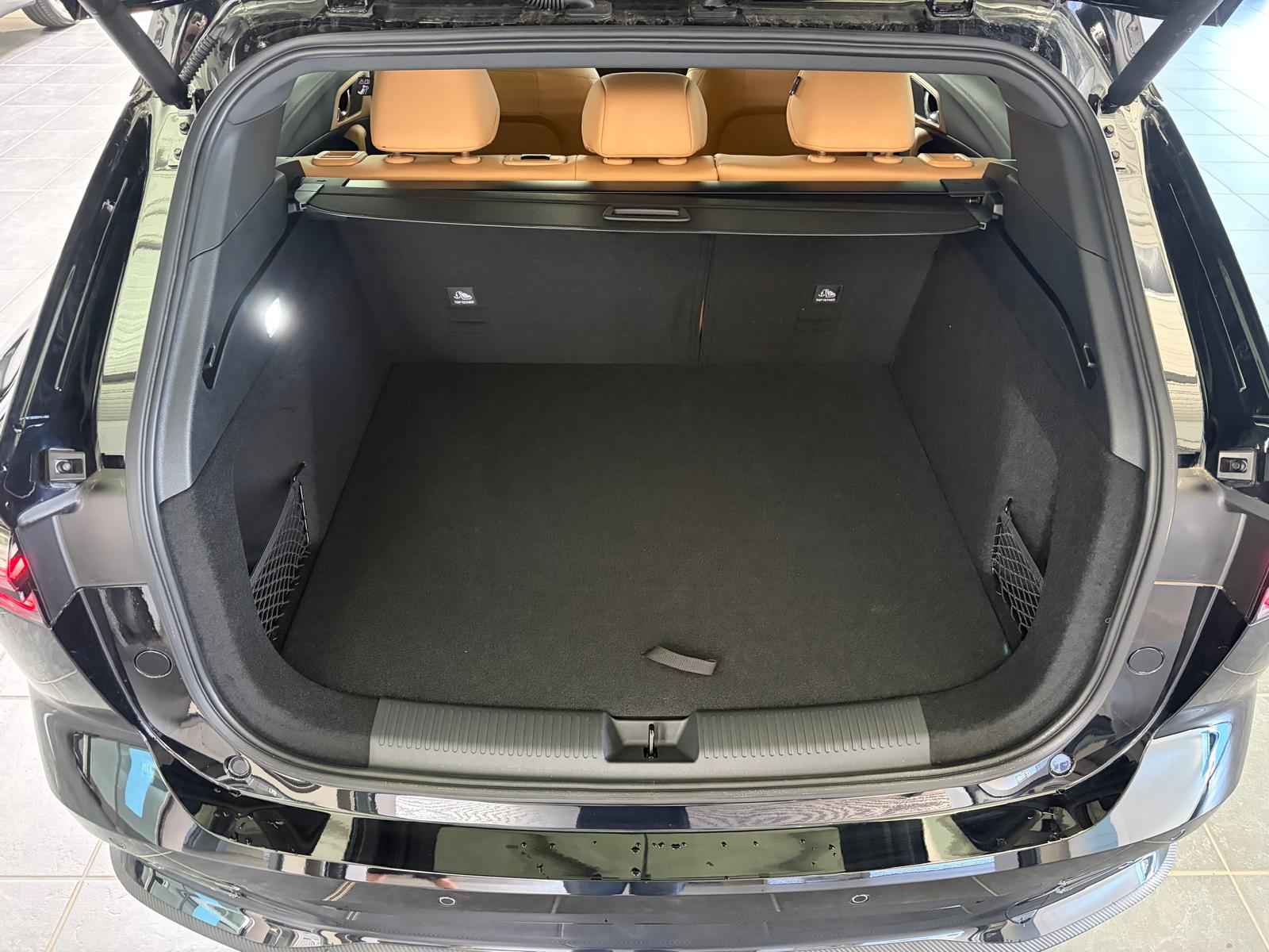 MG HS 1.5 Hybrid Luxury-image-8