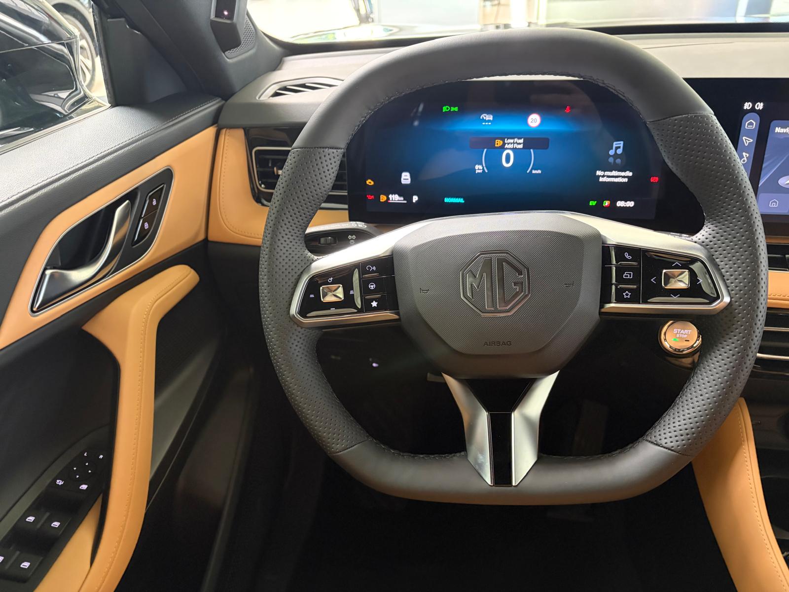 MG HS 1.5 Hybrid Luxury-image-12