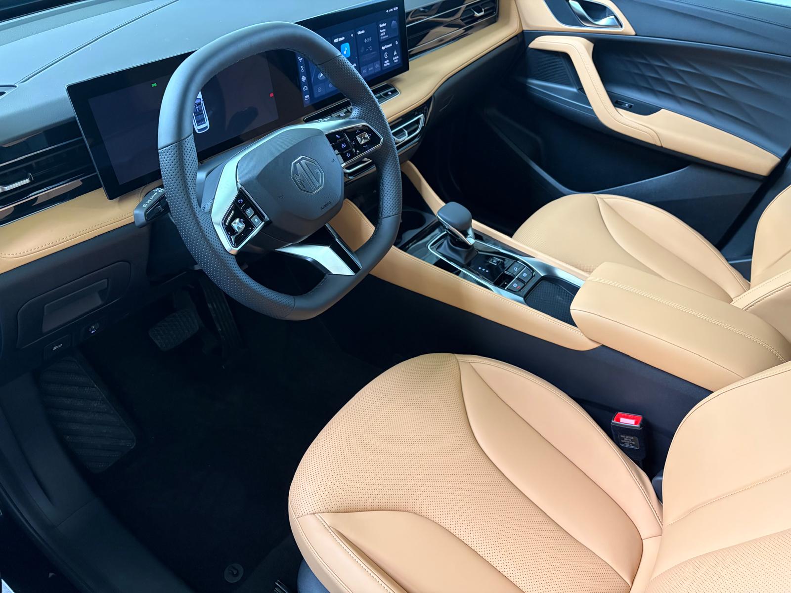 MG HS 1.5 Hybrid Luxury-image-9