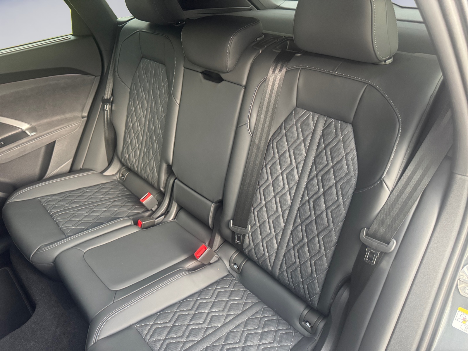 AUDI Q5 TDI quattro 220 kW S-tronic-image-12