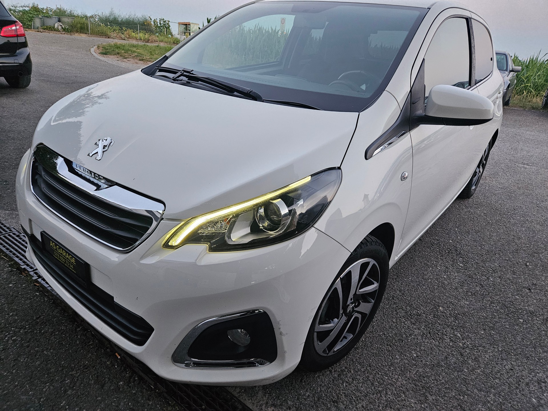 PEUGEOT 108 1.0 VTi Allure Top ETG-image-2