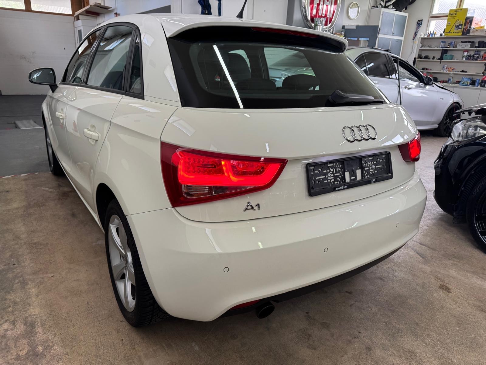 AUDI A1 Sportback 1.2 TFSI Ambition-image-1