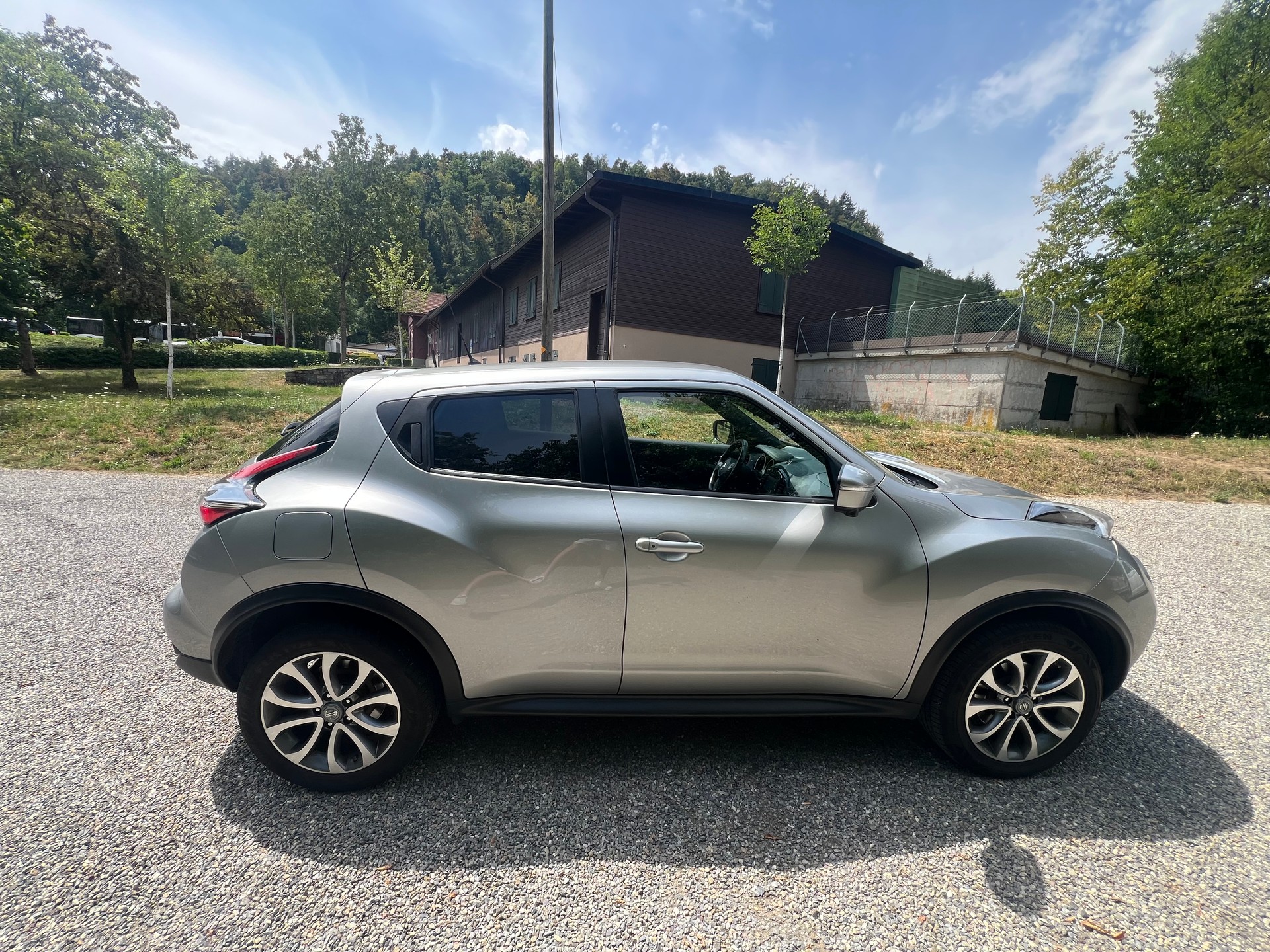 NISSAN Juke 1.6 DIG-T acenta-image-3