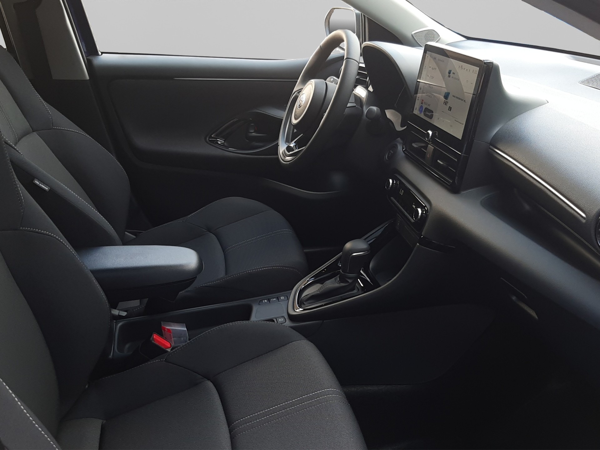 TOYOTA Yaris 1.5 VVT-i HSD Trend-image-15