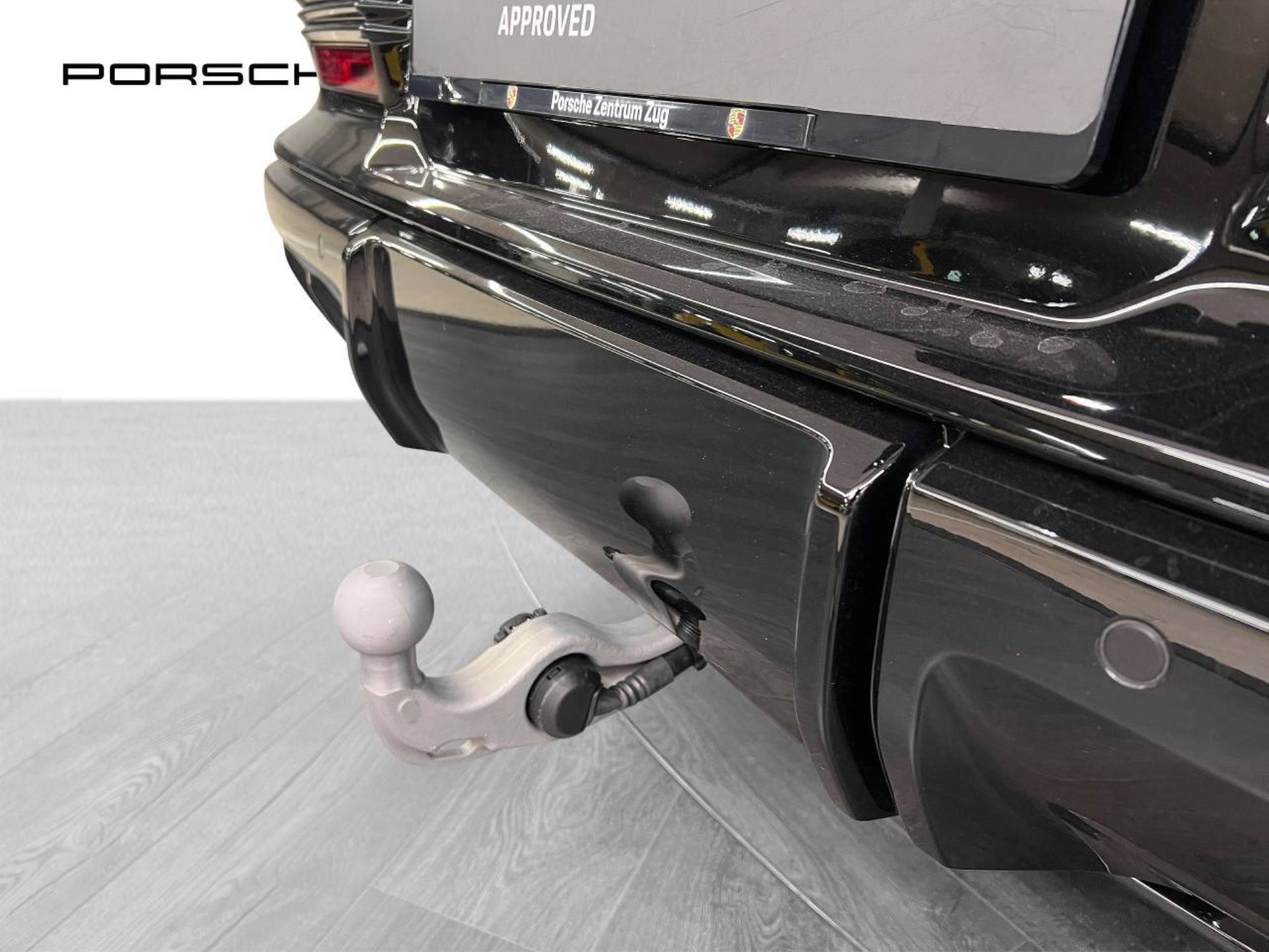 PORSCHE Cayenne Electric-image-15