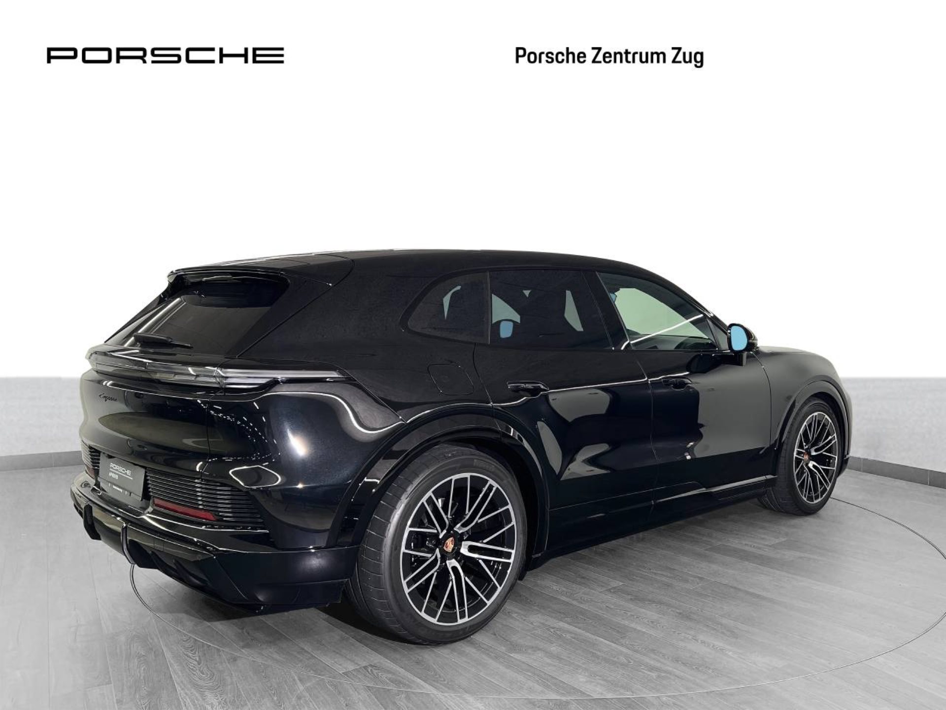 PORSCHE Cayenne Electric-image-8