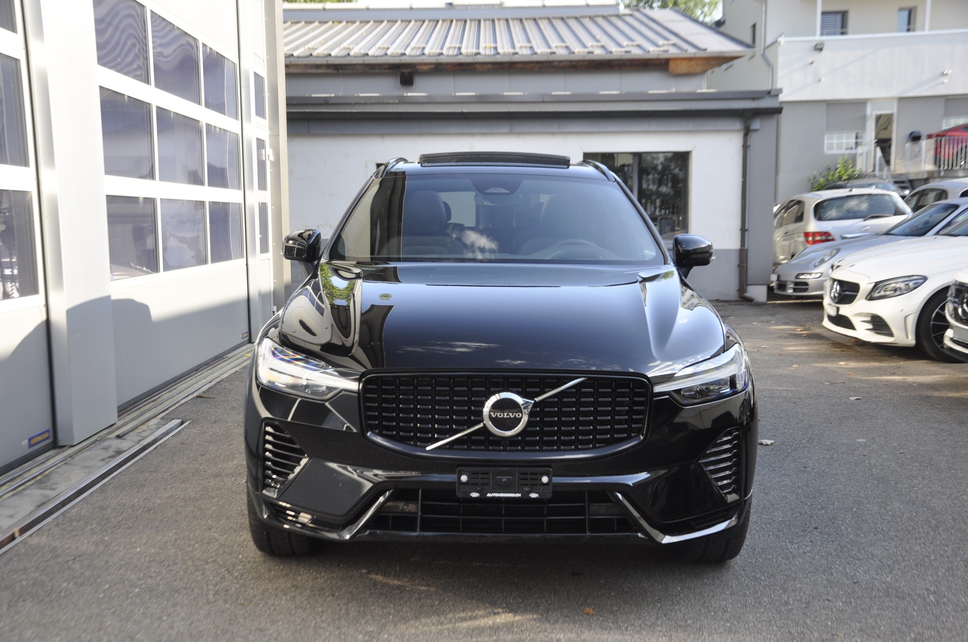 VOLVO XC60 T6 eAWD R-Design Geartronic-image-1