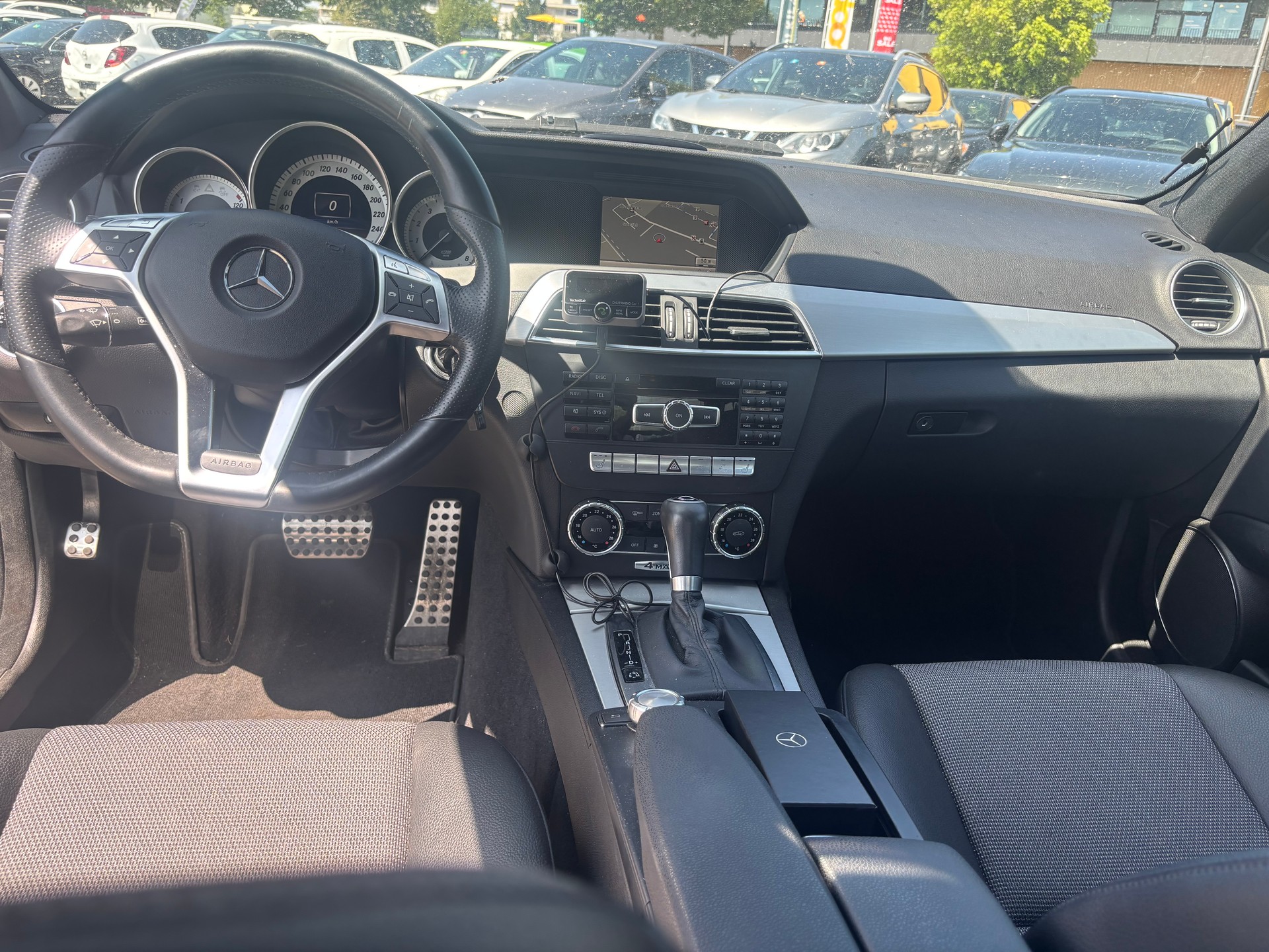 MERCEDES-BENZ C 350 Avantgarde 4Matic 7G-Tronic-image-8