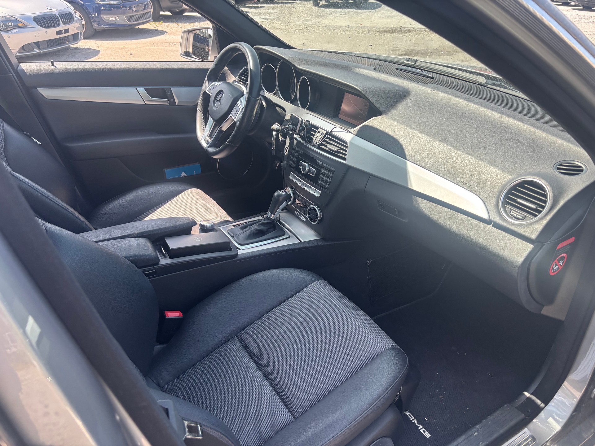 MERCEDES-BENZ C 350 Avantgarde 4Matic 7G-Tronic-image-9