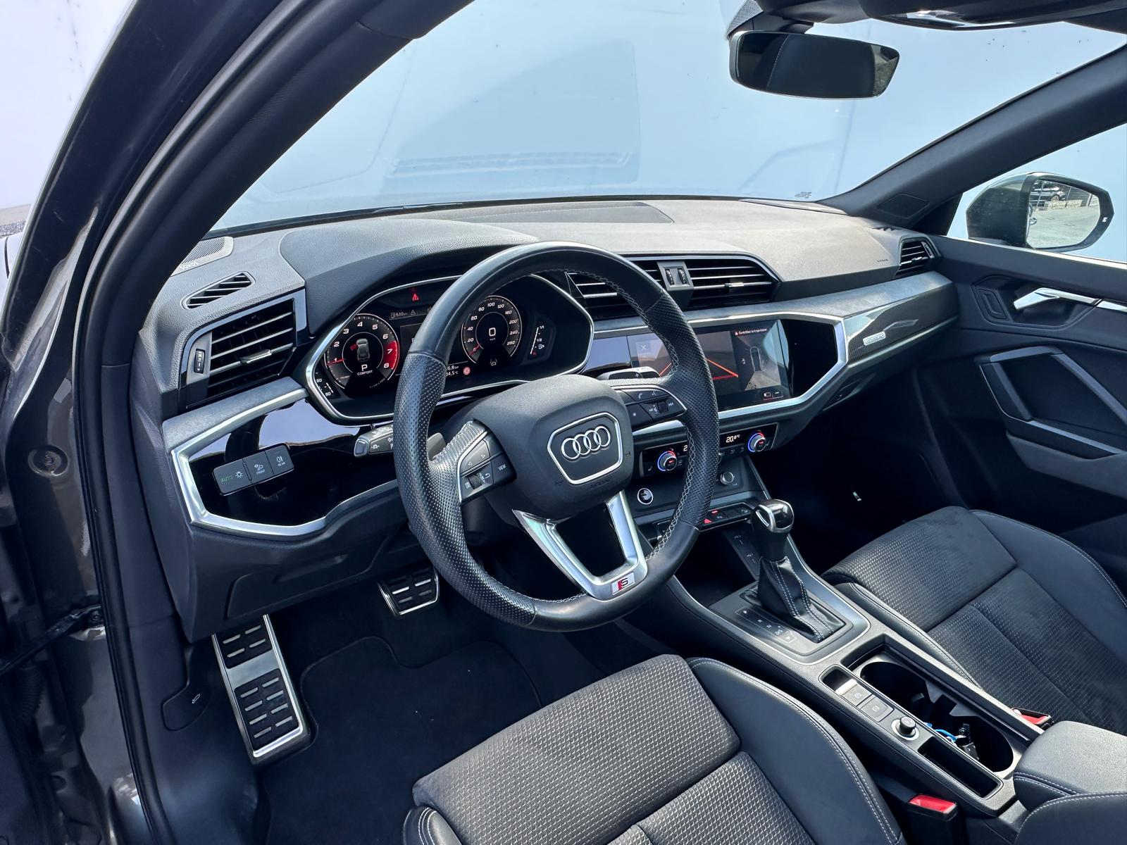 AUDI Q3 45 TFSI S line quattro S-tronic-image-7