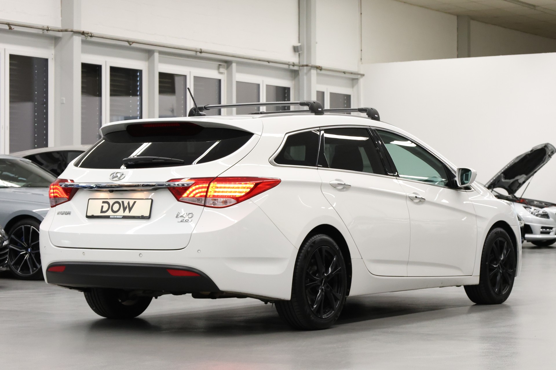 HYUNDAI i40 Wagon 2.0 GDi Style-image-6