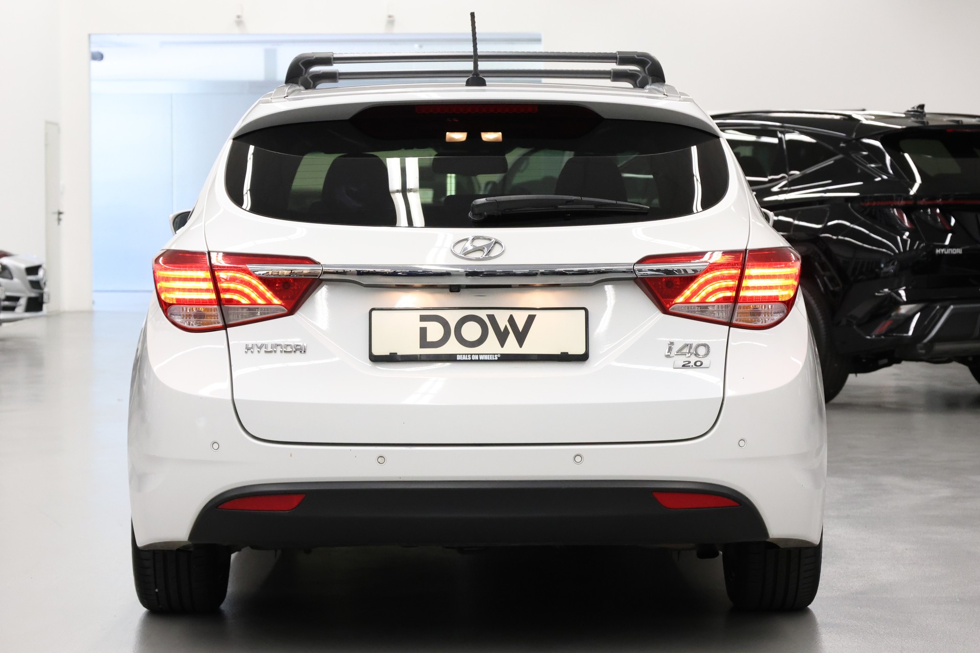 HYUNDAI i40 Wagon 2.0 GDi Style-image-8