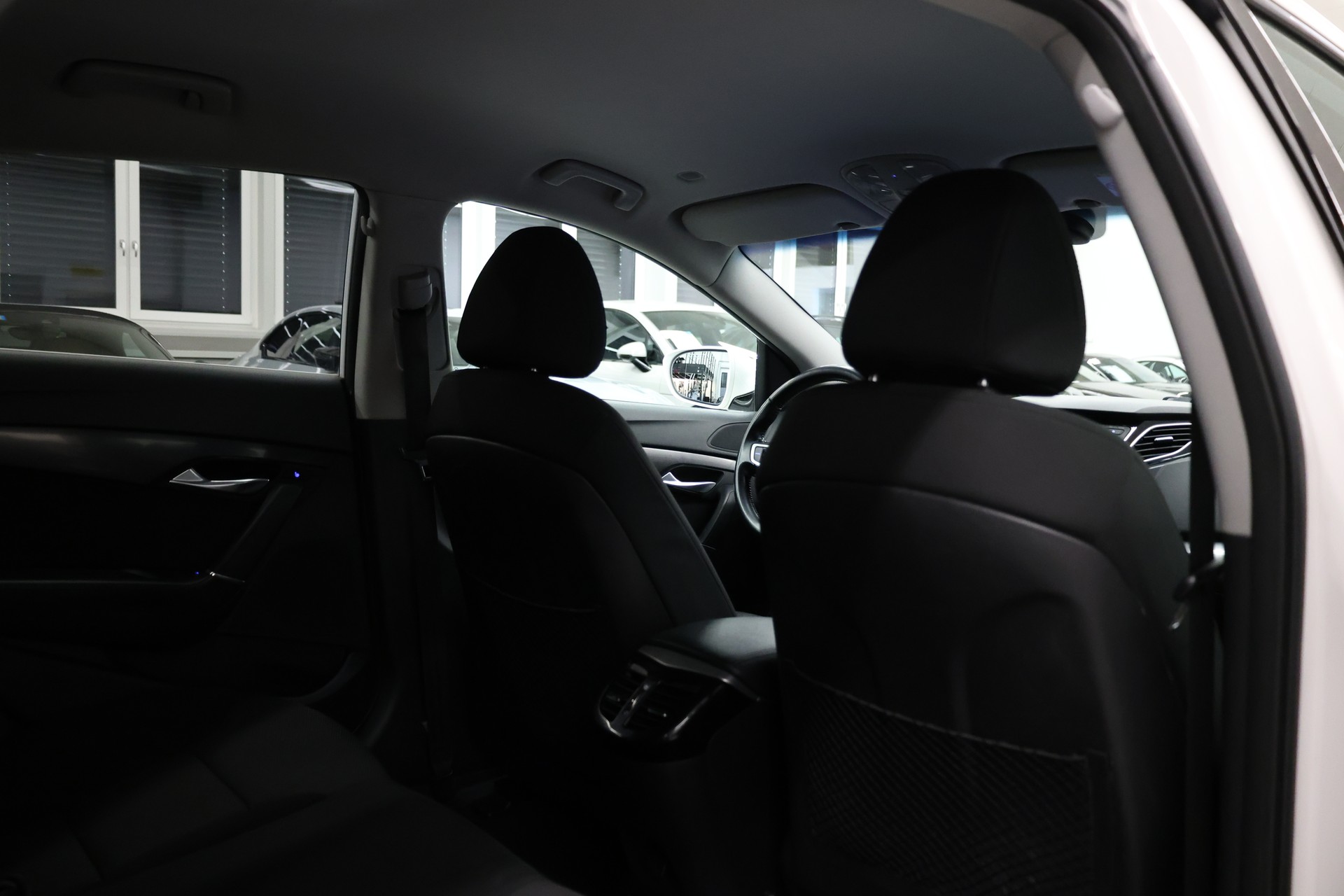 HYUNDAI i40 Wagon 2.0 GDi Style-image-20