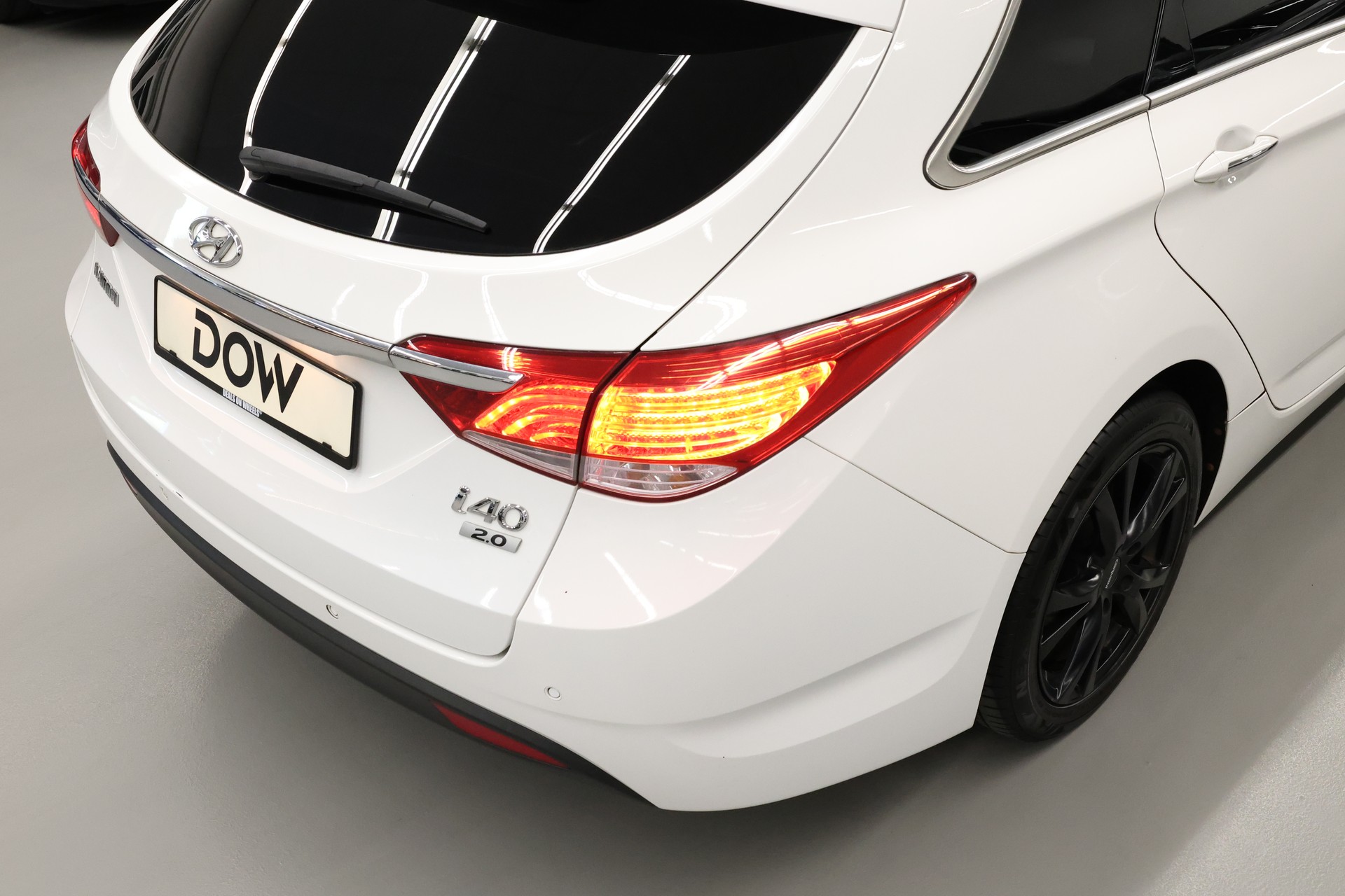 HYUNDAI i40 Wagon 2.0 GDi Style-image-9