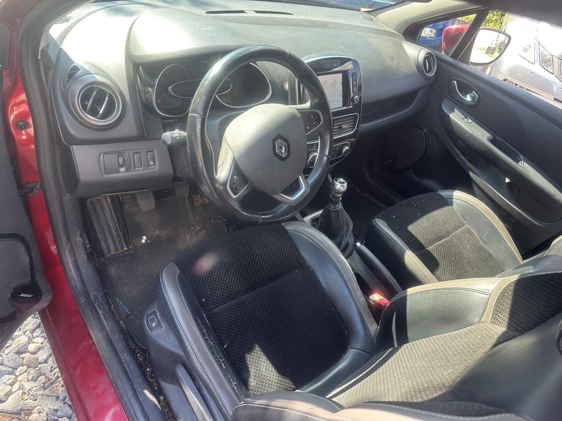 RENAULT Clio Grandtour 1.5 dCi Swiss Edition-image-9