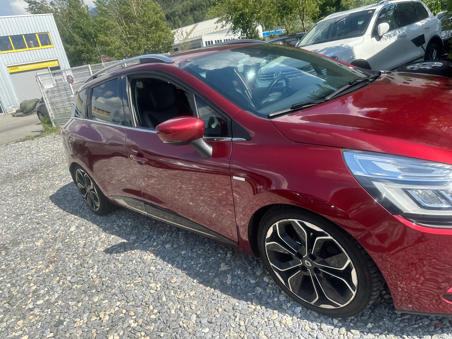 RENAULT Clio Grandtour 1.5 dCi Swiss Edition-image-2