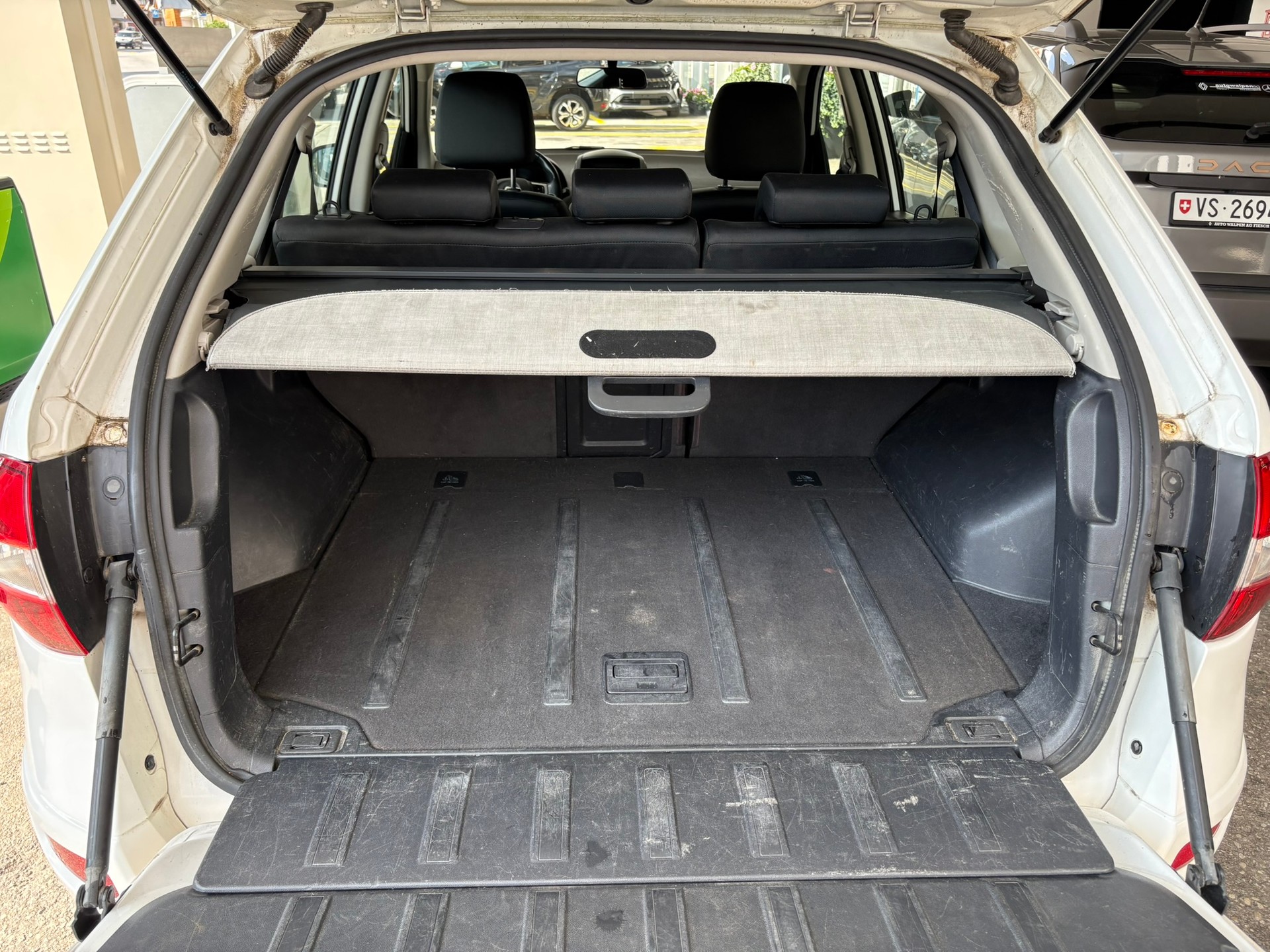 RENAULT Koleos 2.5 Dynamique 4x4-image-12