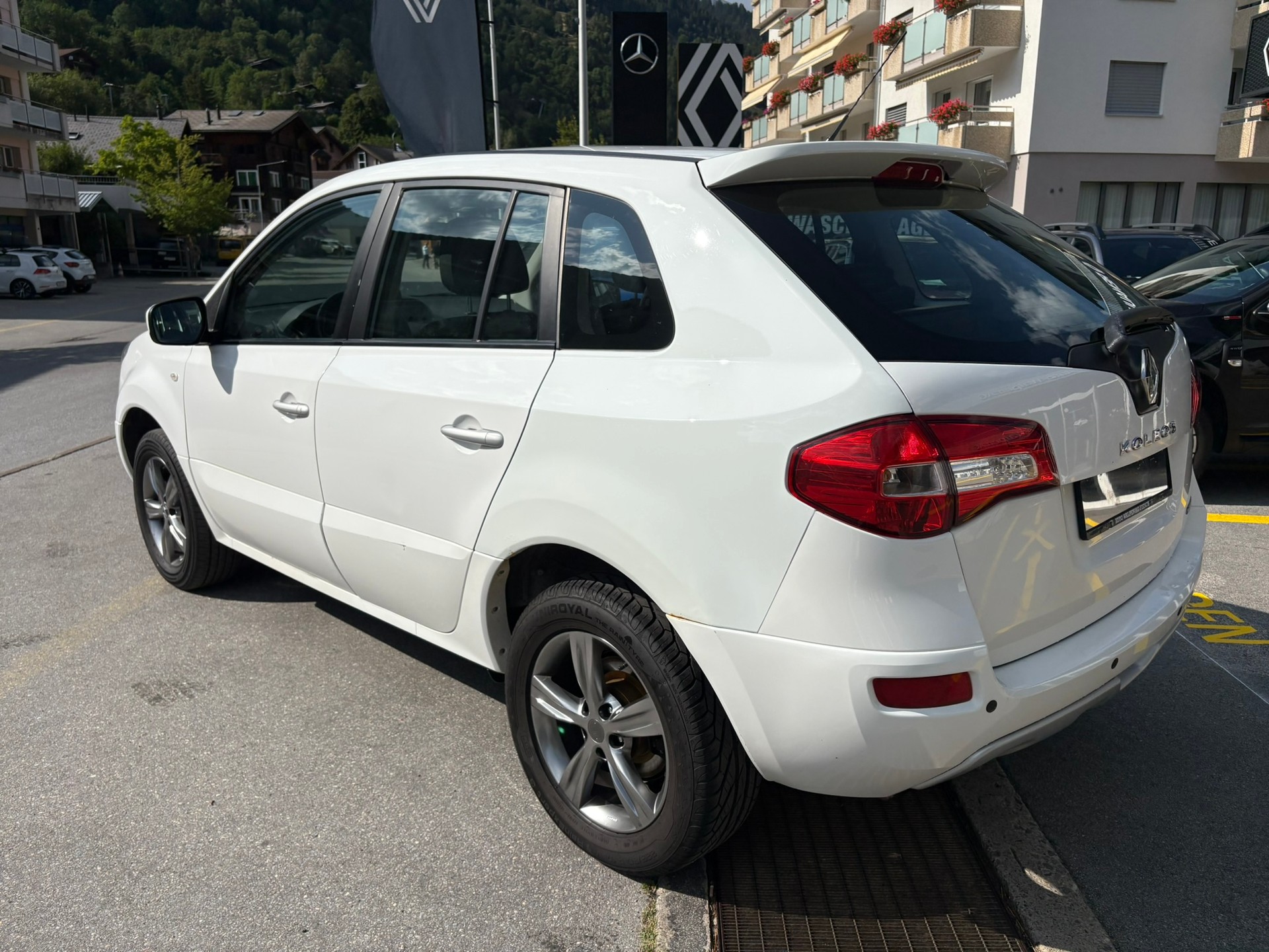 RENAULT Koleos 2.5 Dynamique 4x4-image-6
