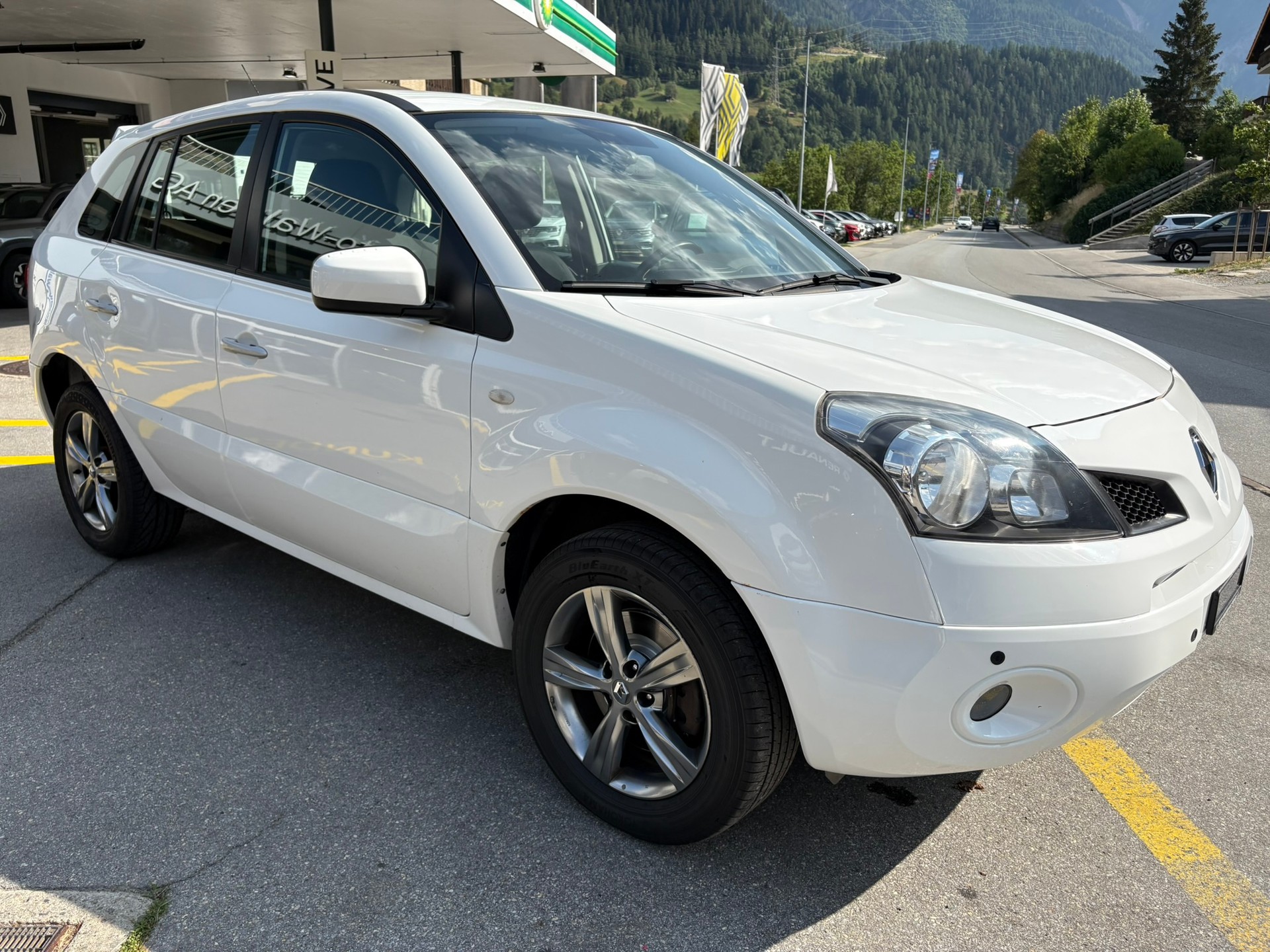 RENAULT Koleos 2.5 Dynamique 4x4-image-2