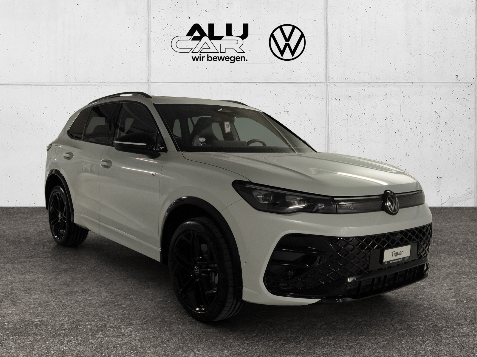 VW Tiguan 2.0 TSI DSG R-Line Plus 4Motion-image-5