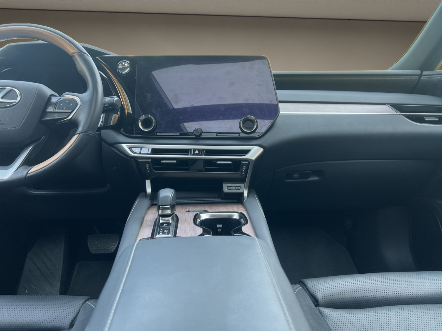 LEXUS RX 450h+ Excellence-image-11