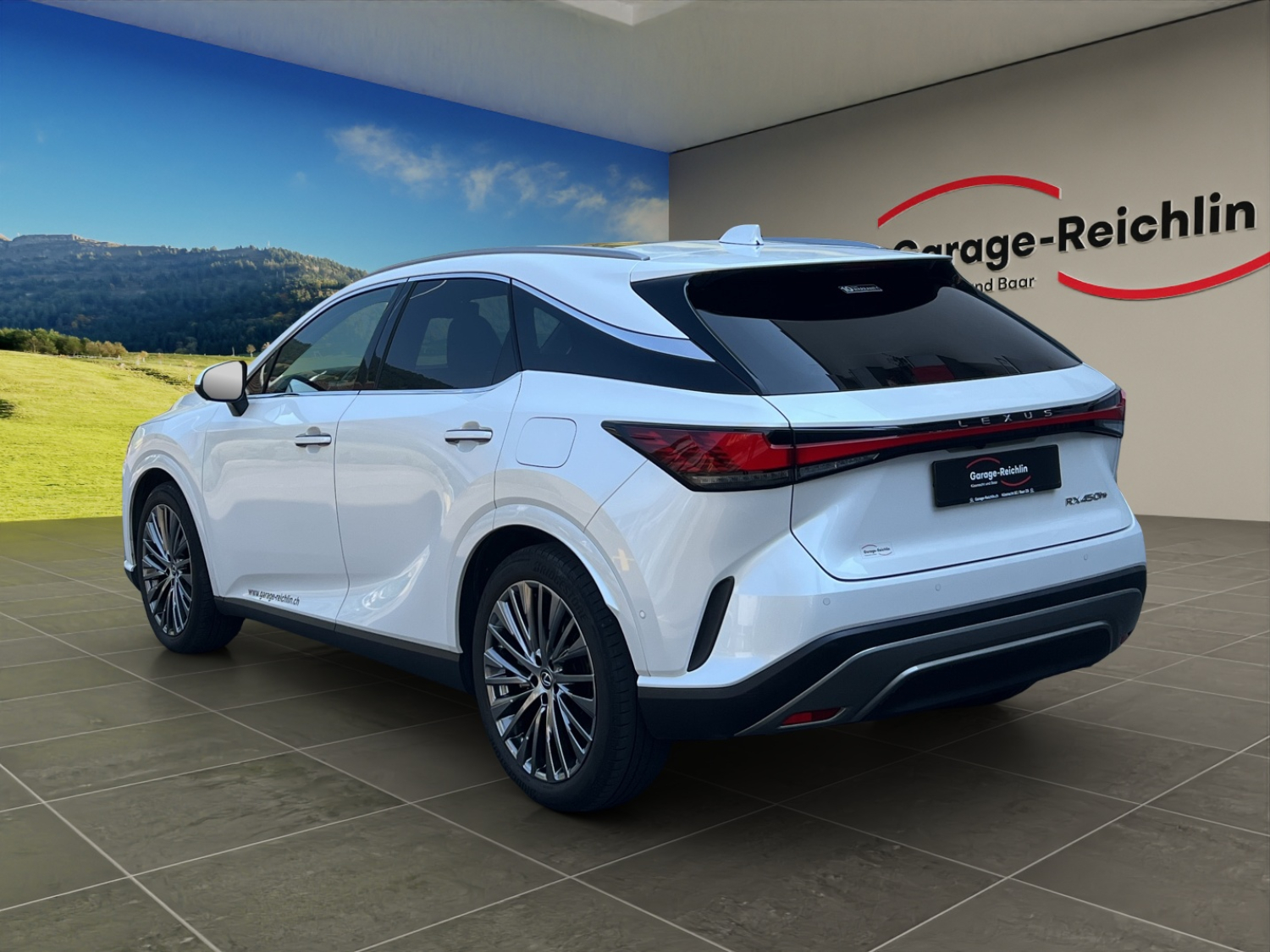 LEXUS RX 450h+ Excellence-image-2