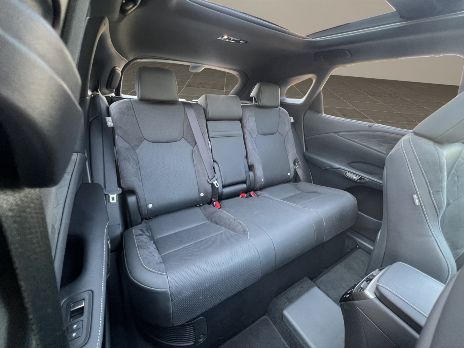 LEXUS RX 450h+ Excellence-image-22