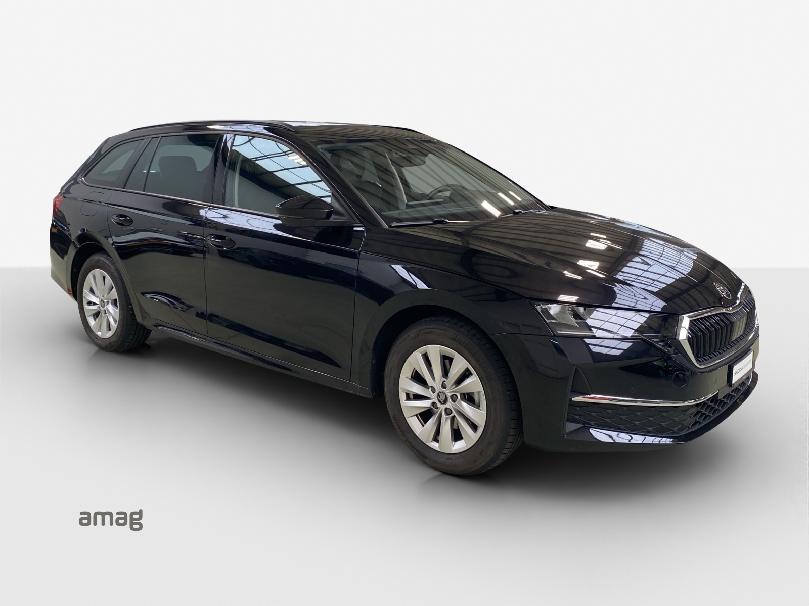 SKODA Octavia Combi 2.0 TDI DSG Selection-image-5