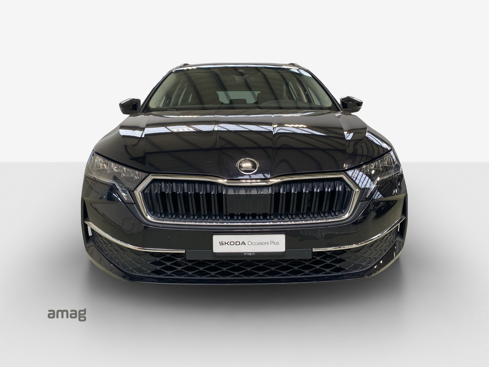 SKODA Octavia Combi 2.0 TDI DSG Selection-image-6