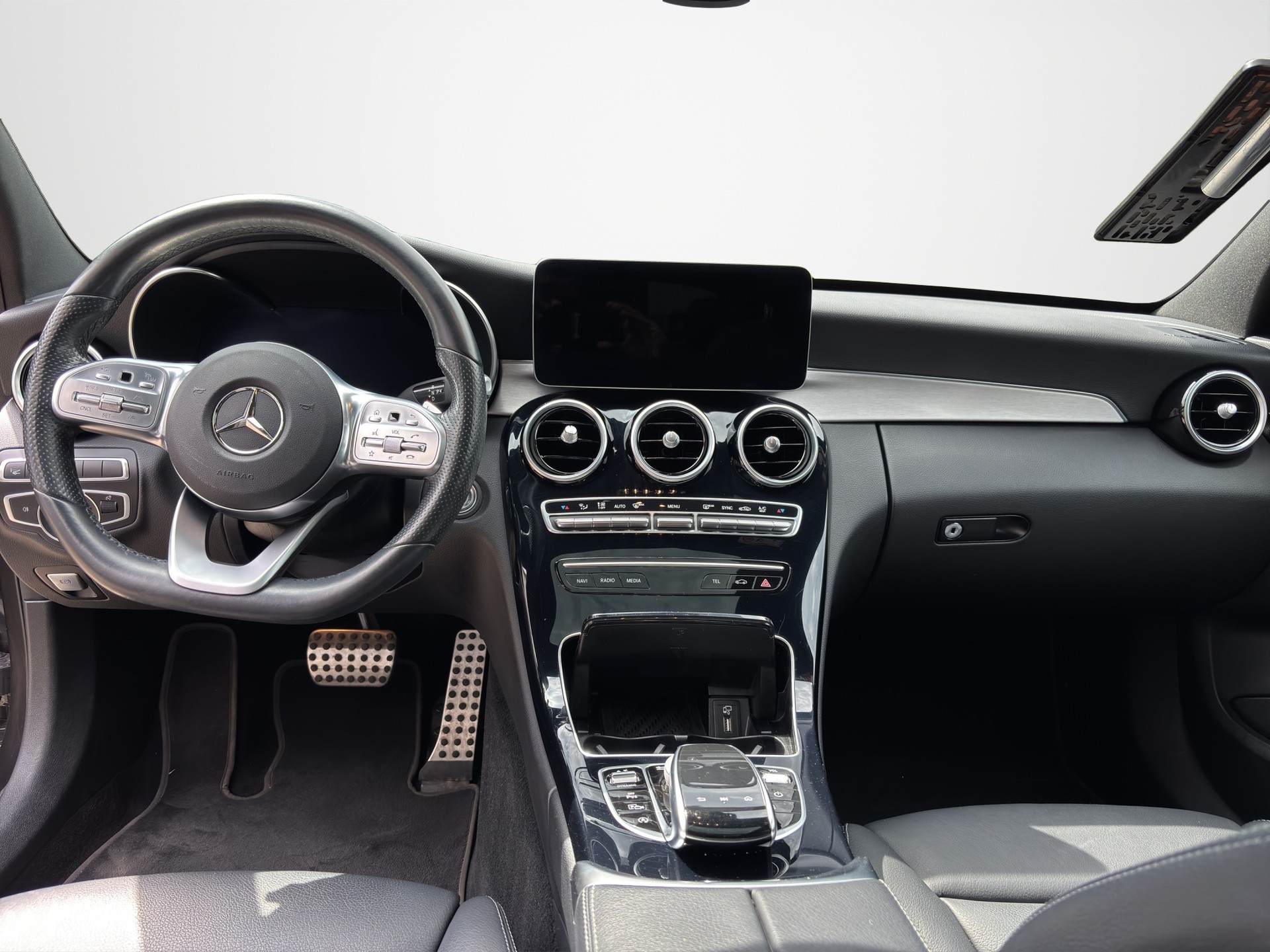 MERCEDES-BENZ C 220 d AMG Line 4Matic 9G-Tronic-image-14