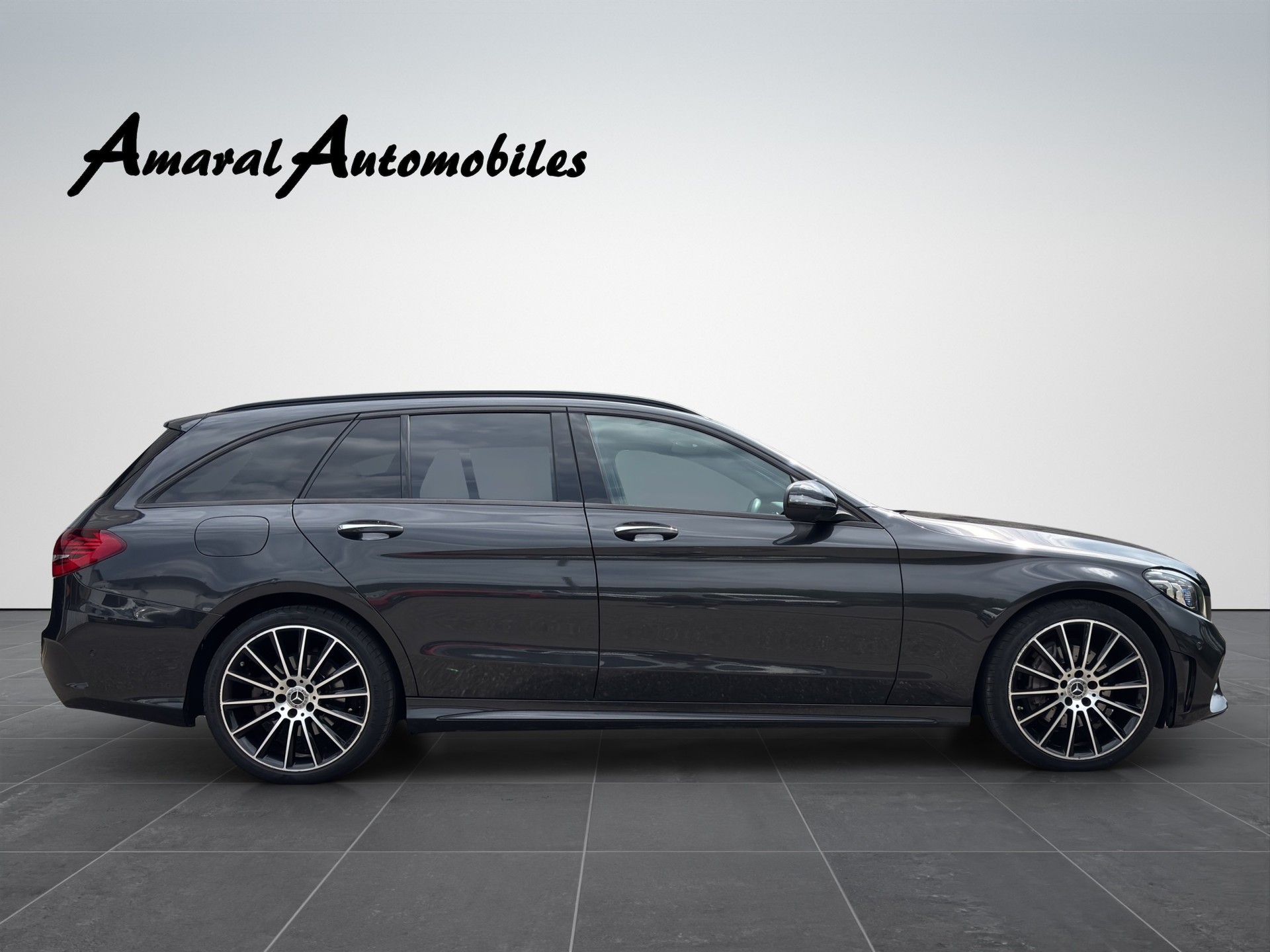 MERCEDES-BENZ C 220 d AMG Line 4Matic 9G-Tronic-image-4