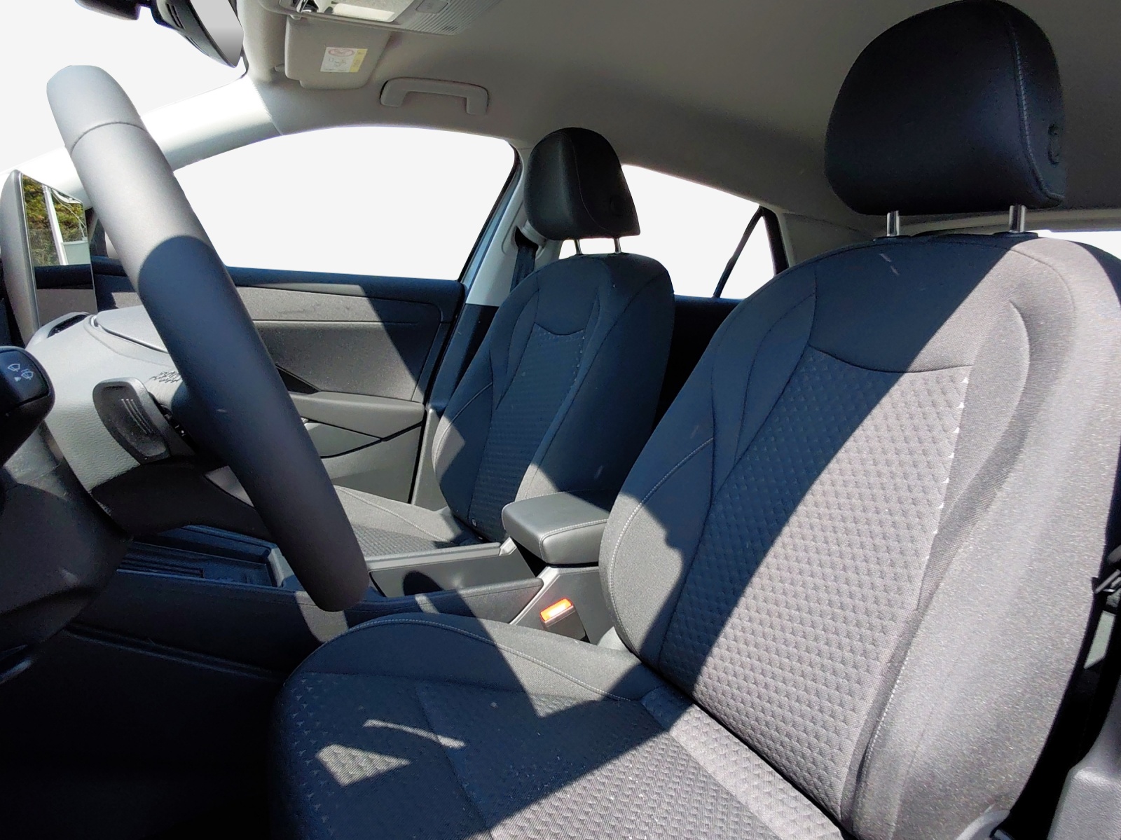 VW T-Roc 1.5 eTSI mHEV Trend DSG-image-7