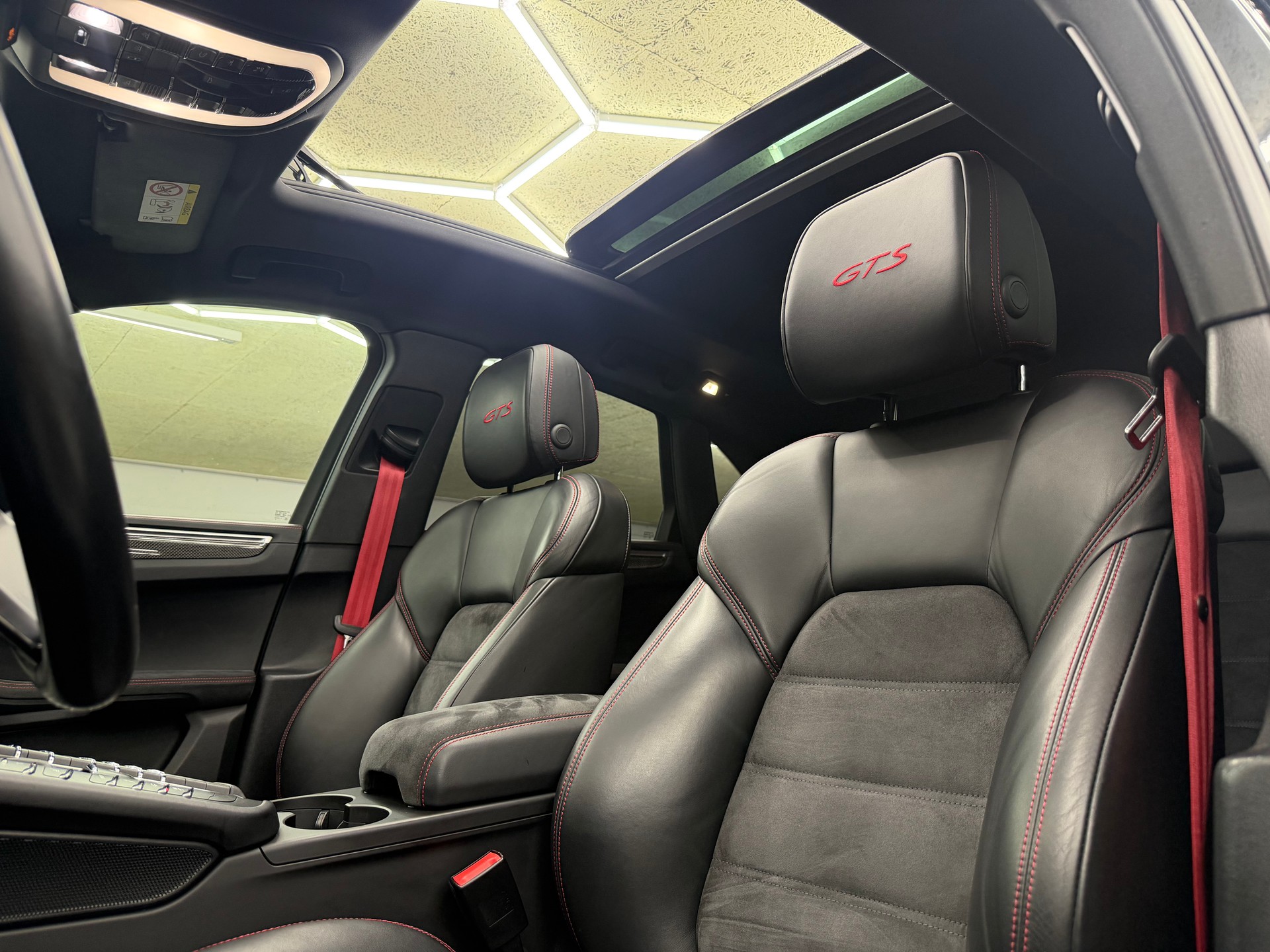 PORSCHE Macan GTS PDK-image-8