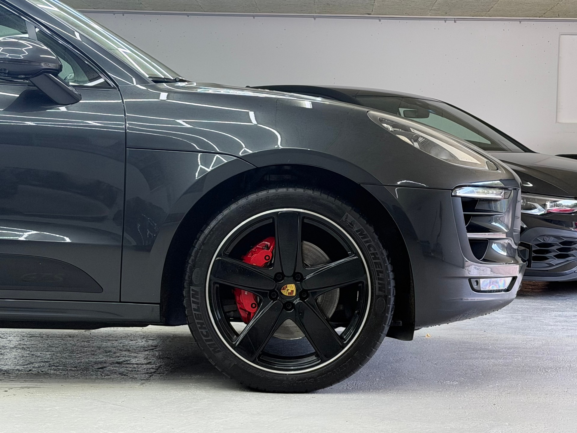 PORSCHE Macan GTS PDK-image-3