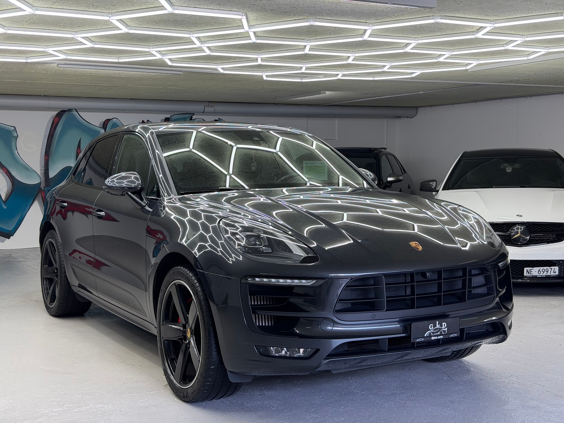 PORSCHE Macan GTS PDK-image-1