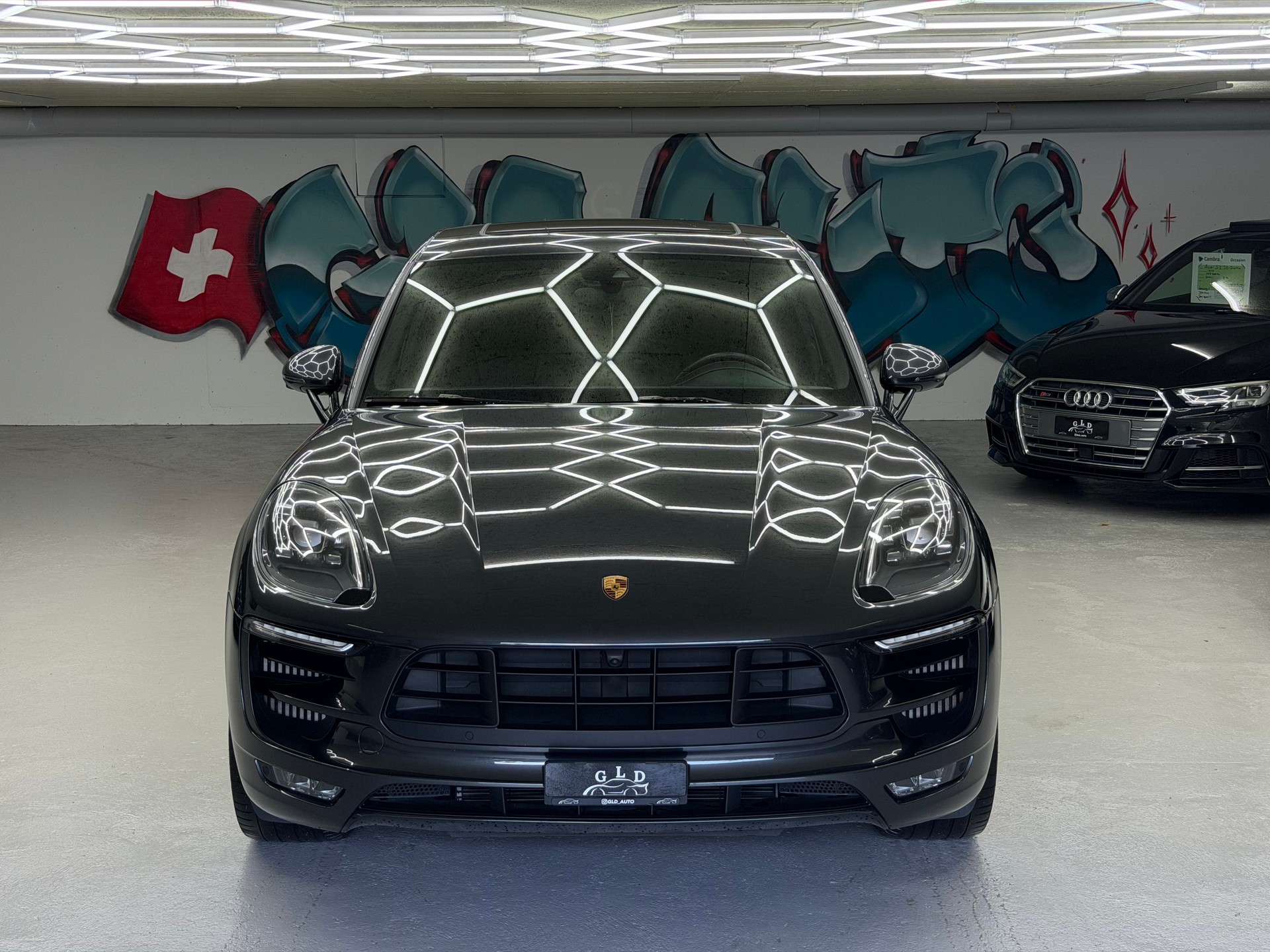 PORSCHE Macan GTS PDK-image-2