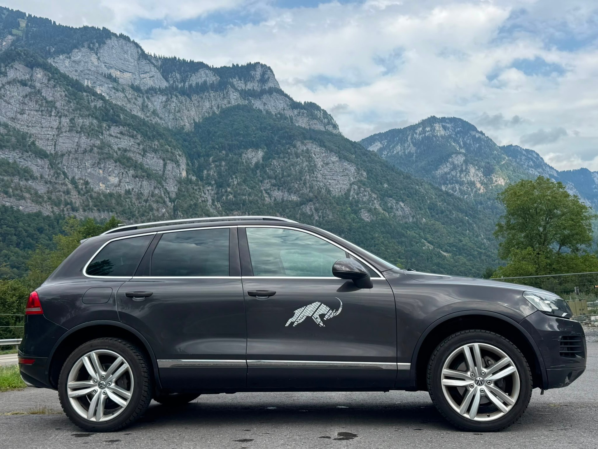 VW Touareg 3.0 TDI BlueMotion Technology Tiptronic-image-2