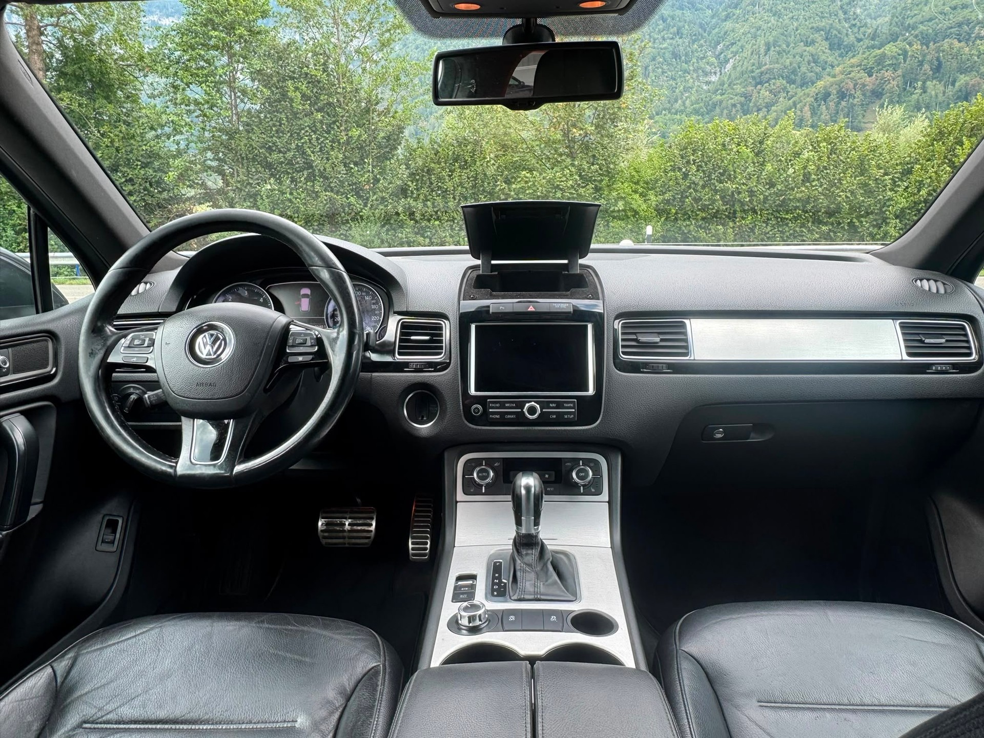 VW Touareg 3.0 TDI BlueMotion Technology Tiptronic-image-14