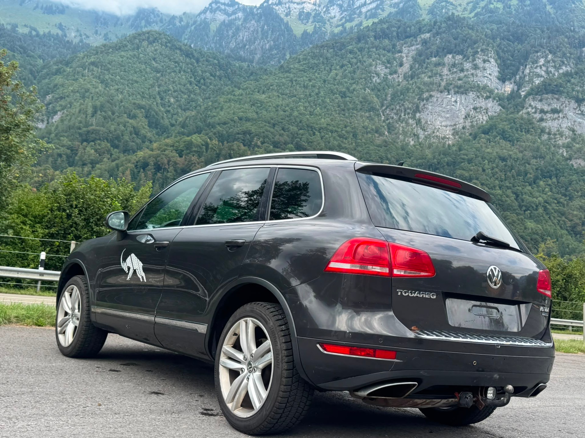 VW Touareg 3.0 TDI BlueMotion Technology Tiptronic-image-4