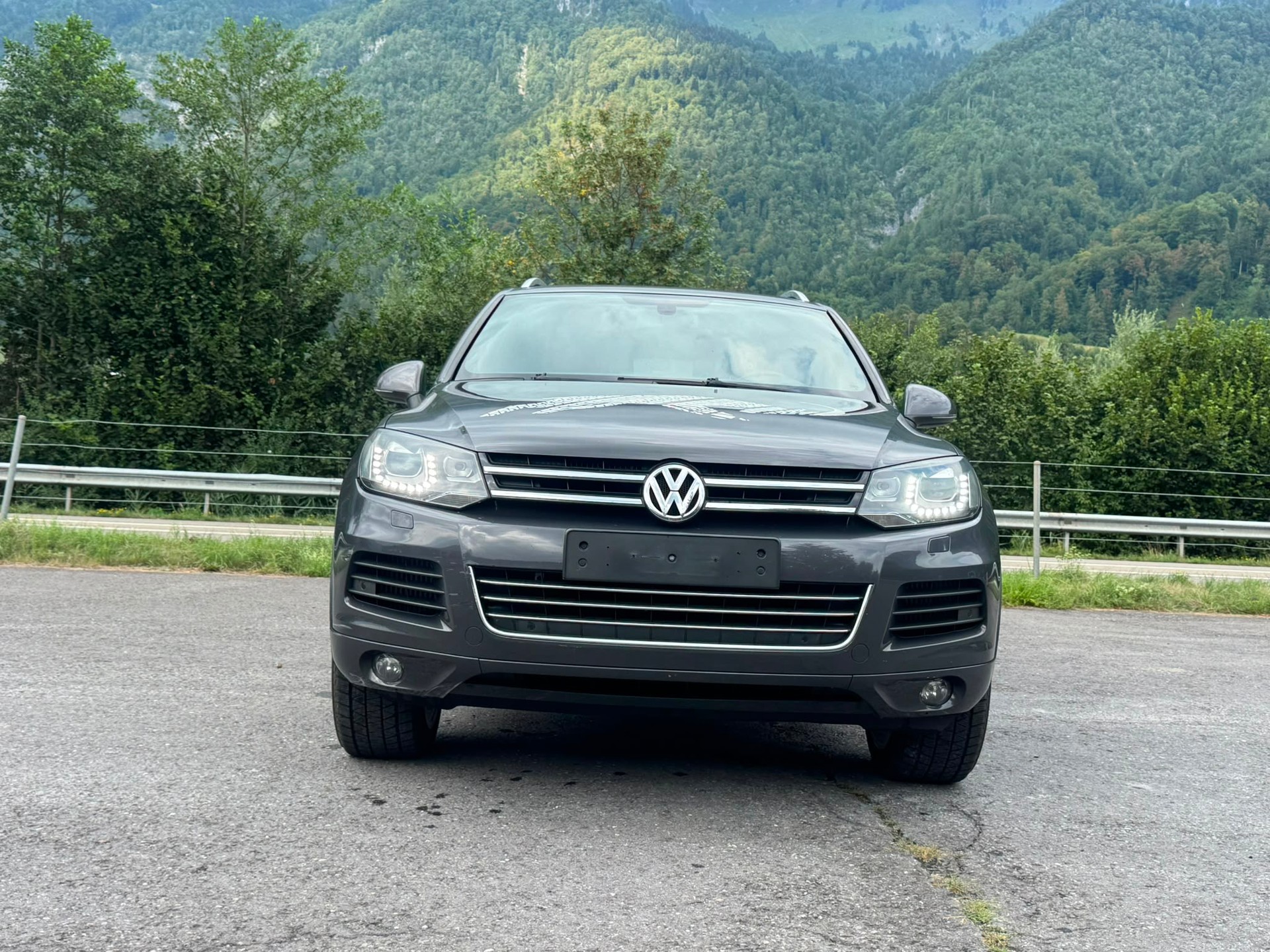 VW Touareg 3.0 TDI BlueMotion Technology Tiptronic-image-0