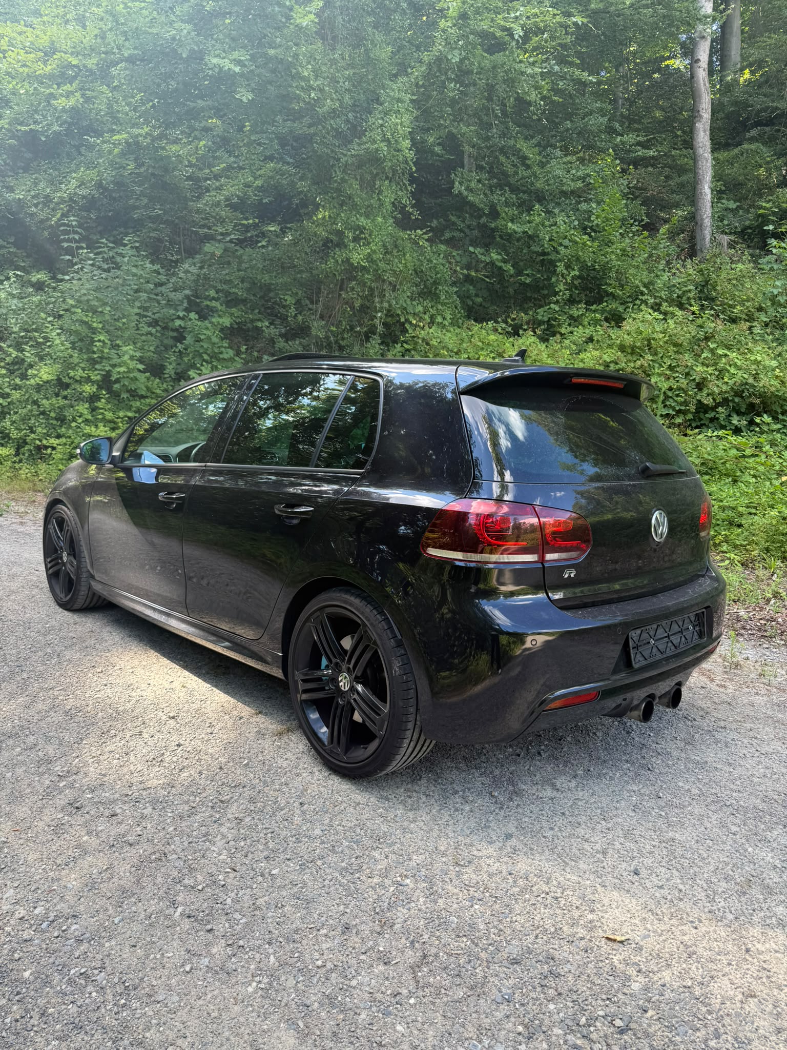 VW Golf 2.0 TSI R 4Motion DSG-image-4