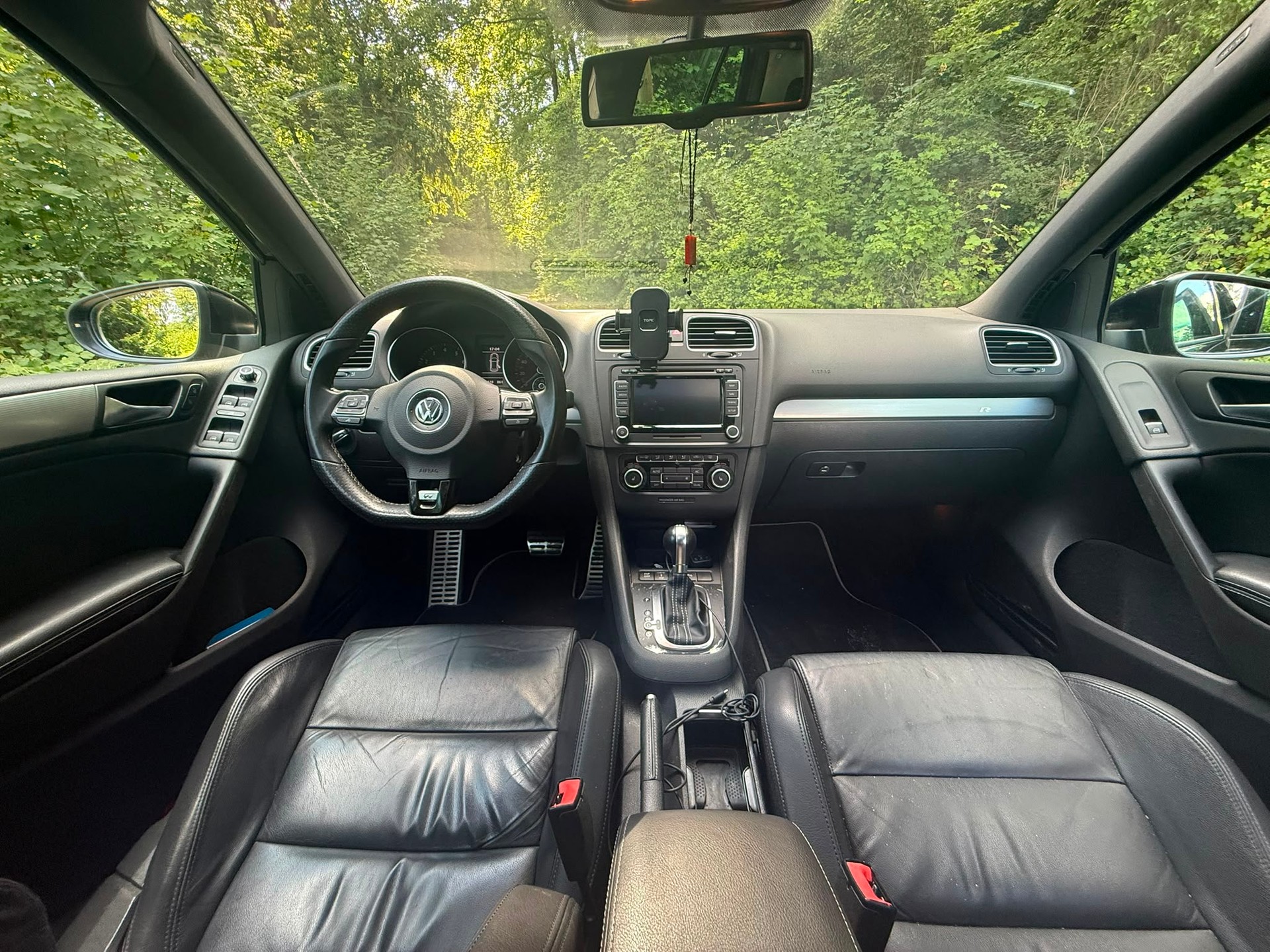 VW Golf 2.0 TSI R 4Motion DSG-image-7