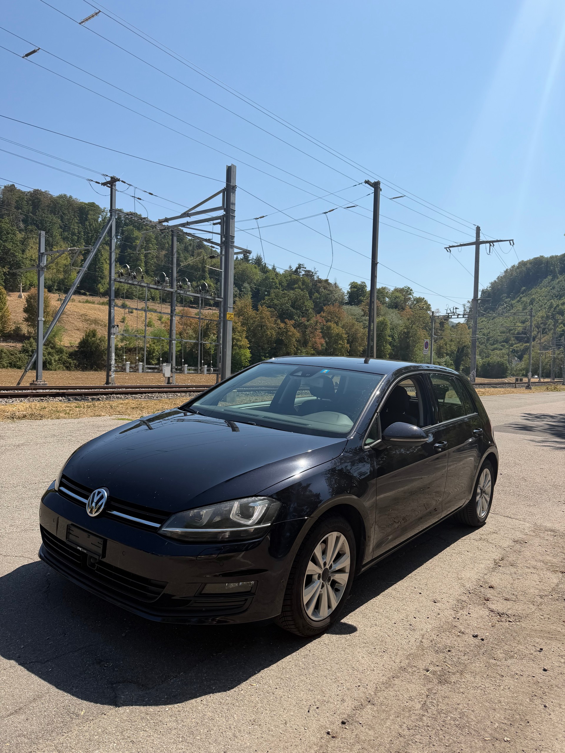 VW GOLF 2.0 TDI Comfortline DSG-image-0