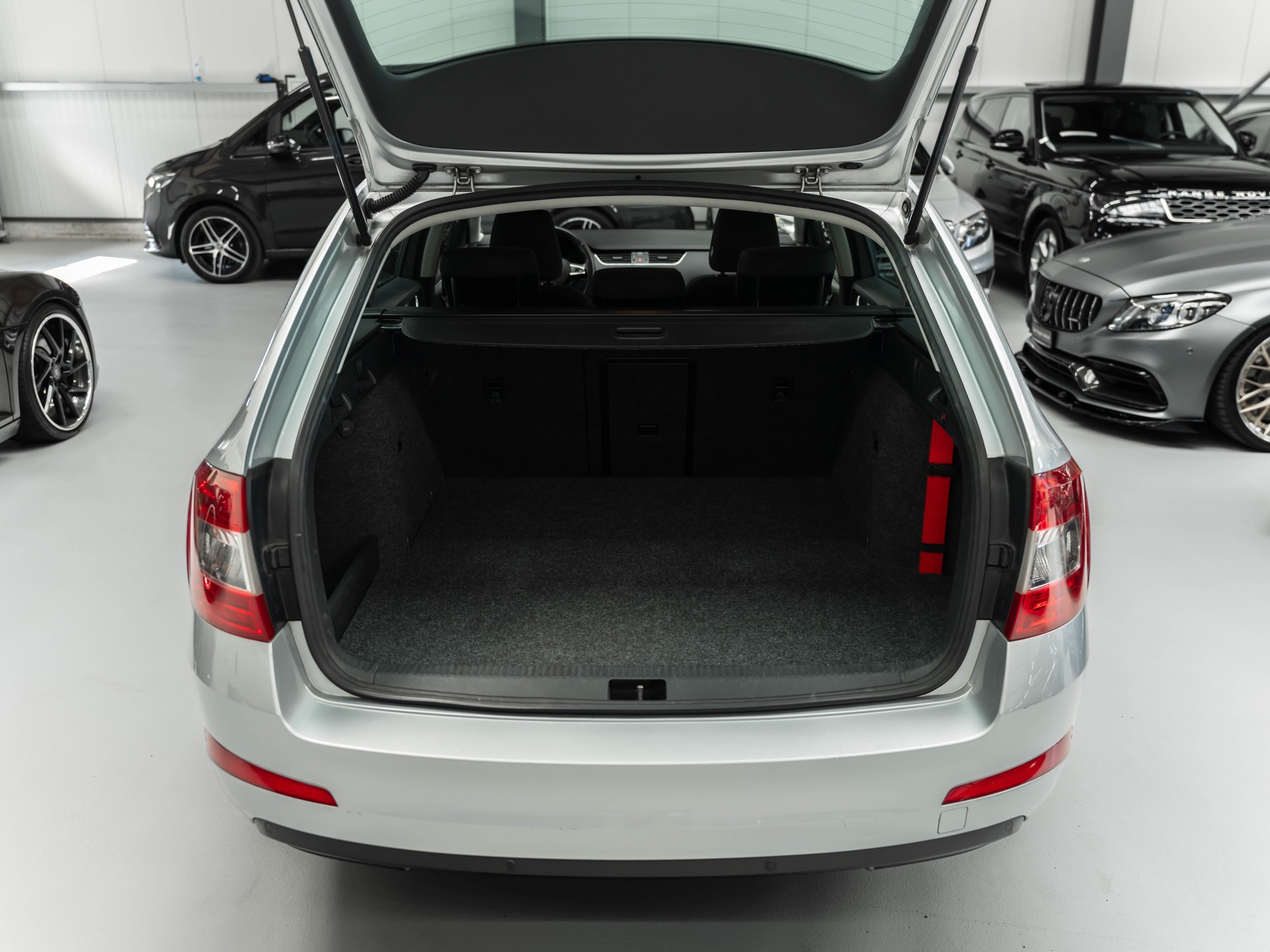 SKODA Octavia Combi 1.4 TSI G-tec Elegance CNG-image-27