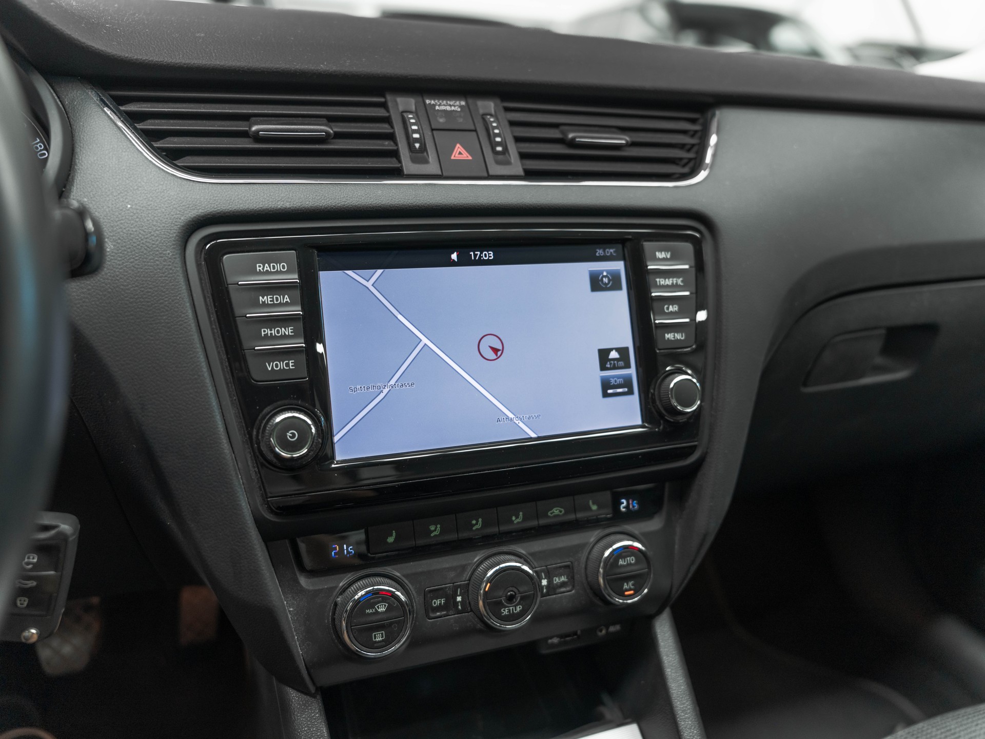 SKODA Octavia Combi 1.4 TSI G-tec Elegance CNG-image-23
