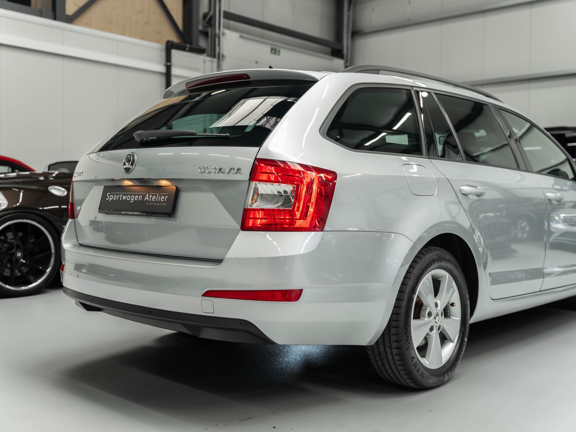 SKODA Octavia Combi 1.4 TSI G-tec Elegance CNG-image-16