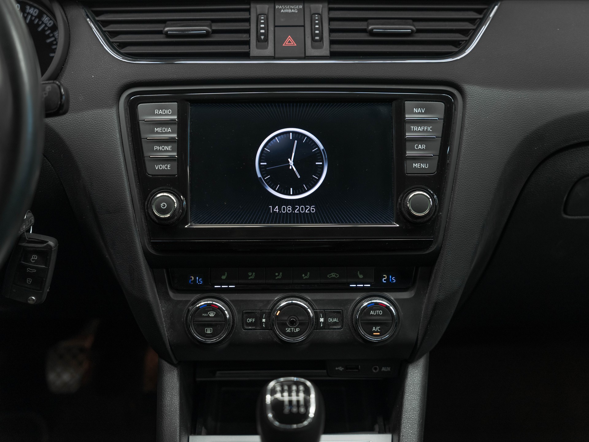 SKODA Octavia Combi 1.4 TSI G-tec Elegance CNG-image-21