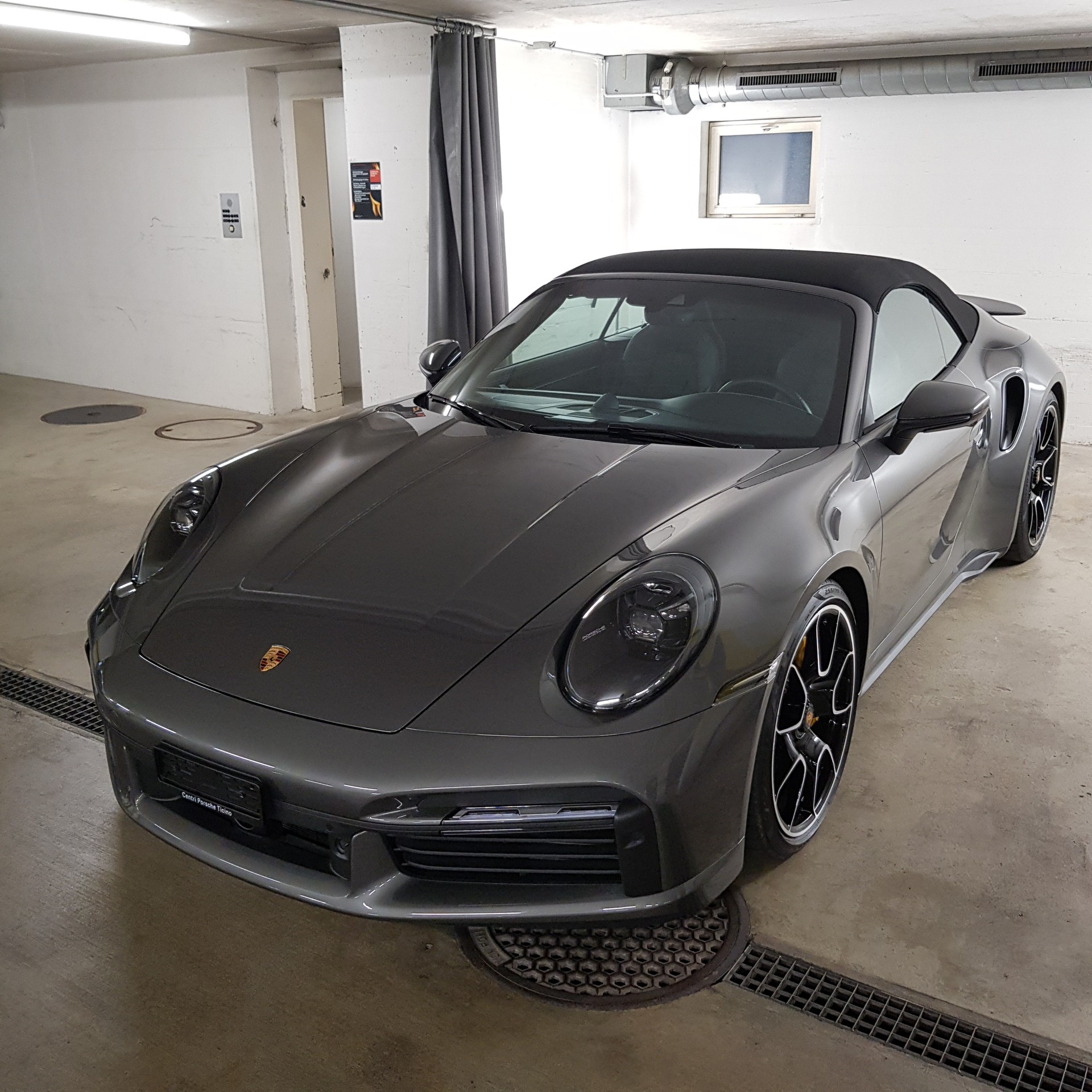 PORSCHE 3.7 Turbo S PDK-image-1
