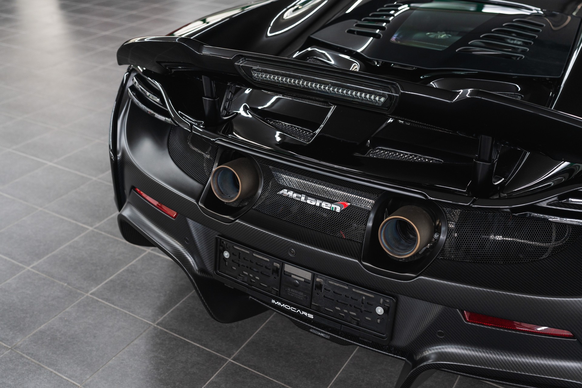 McLAREN 675LT Spider 3.8 V8 SSG-image-7
