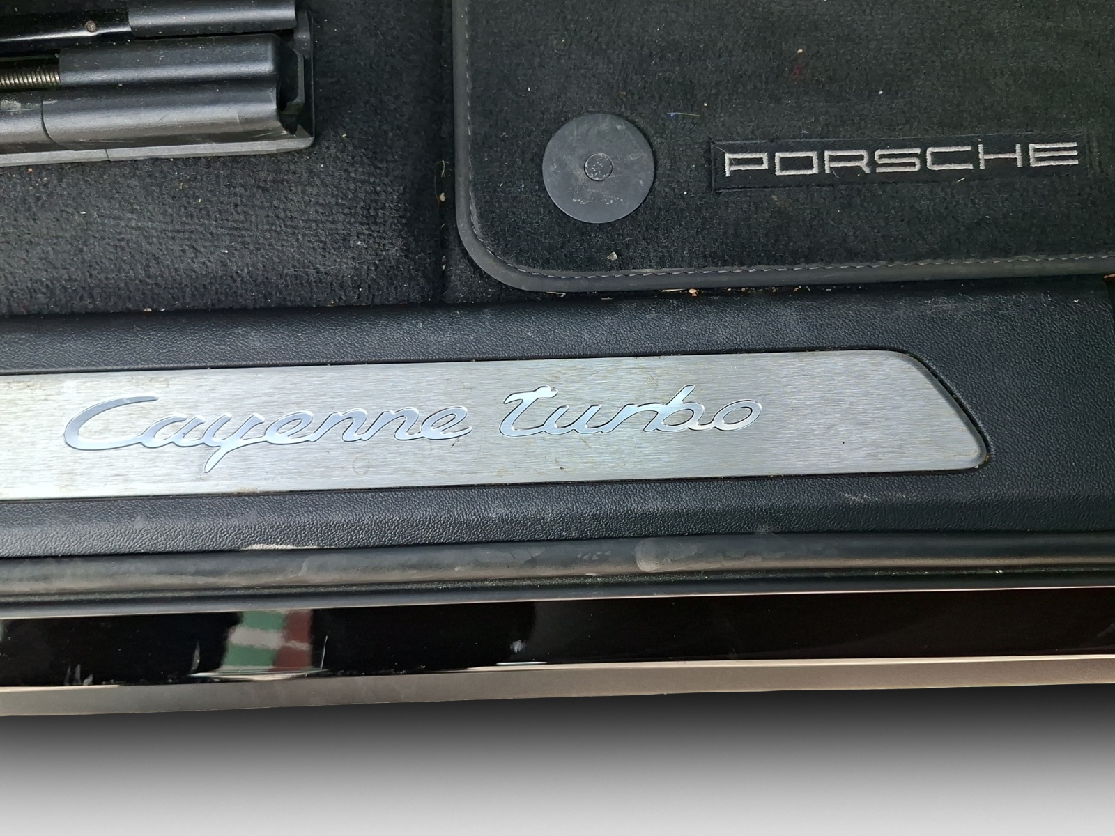 PORSCHE Cayenne Turbo Coupé-image-14
